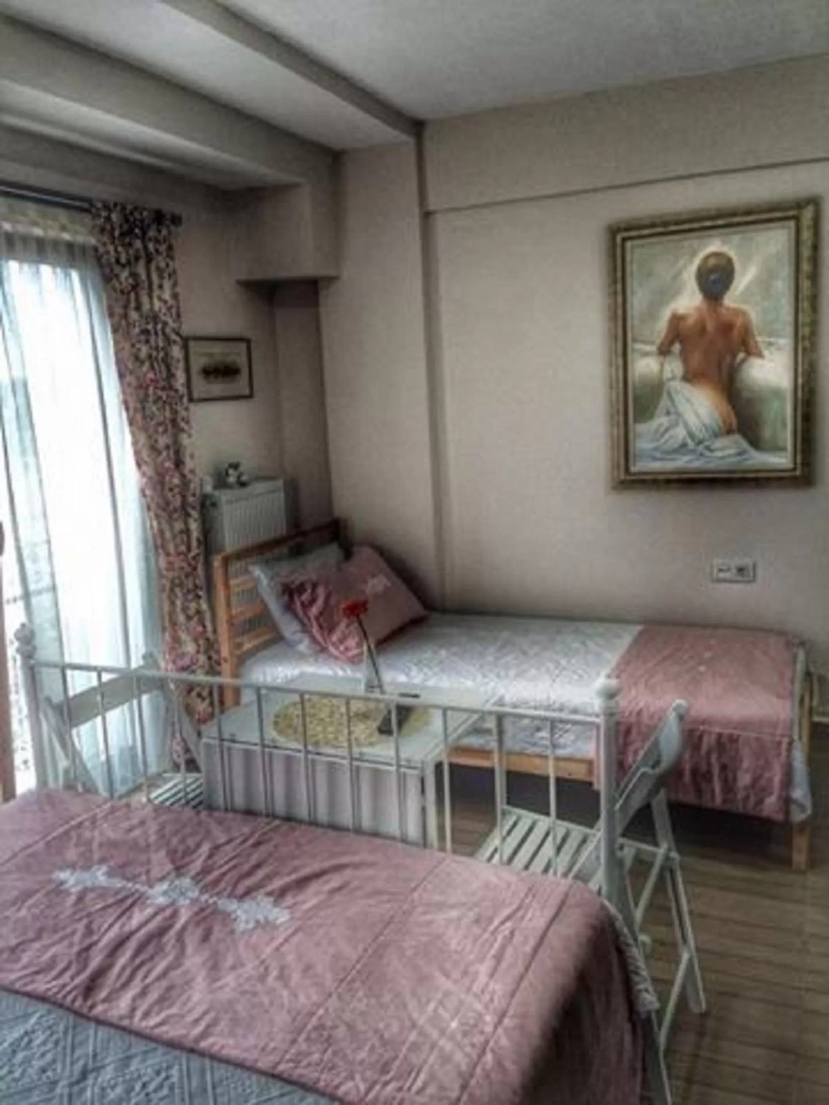 Decorative detail, Bed in Ede Apart Otel