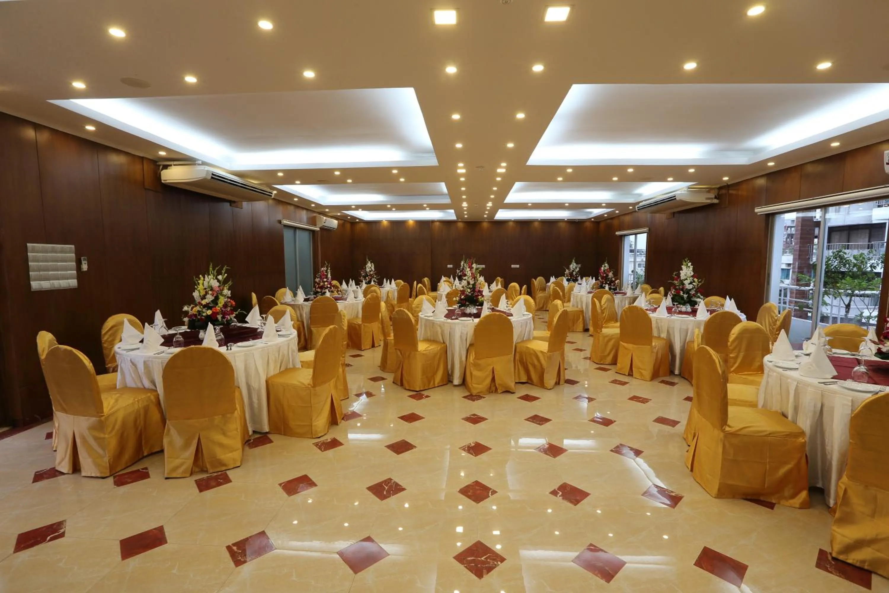 Banquet/Function facilities in Nascent Gardenia Baridhara
