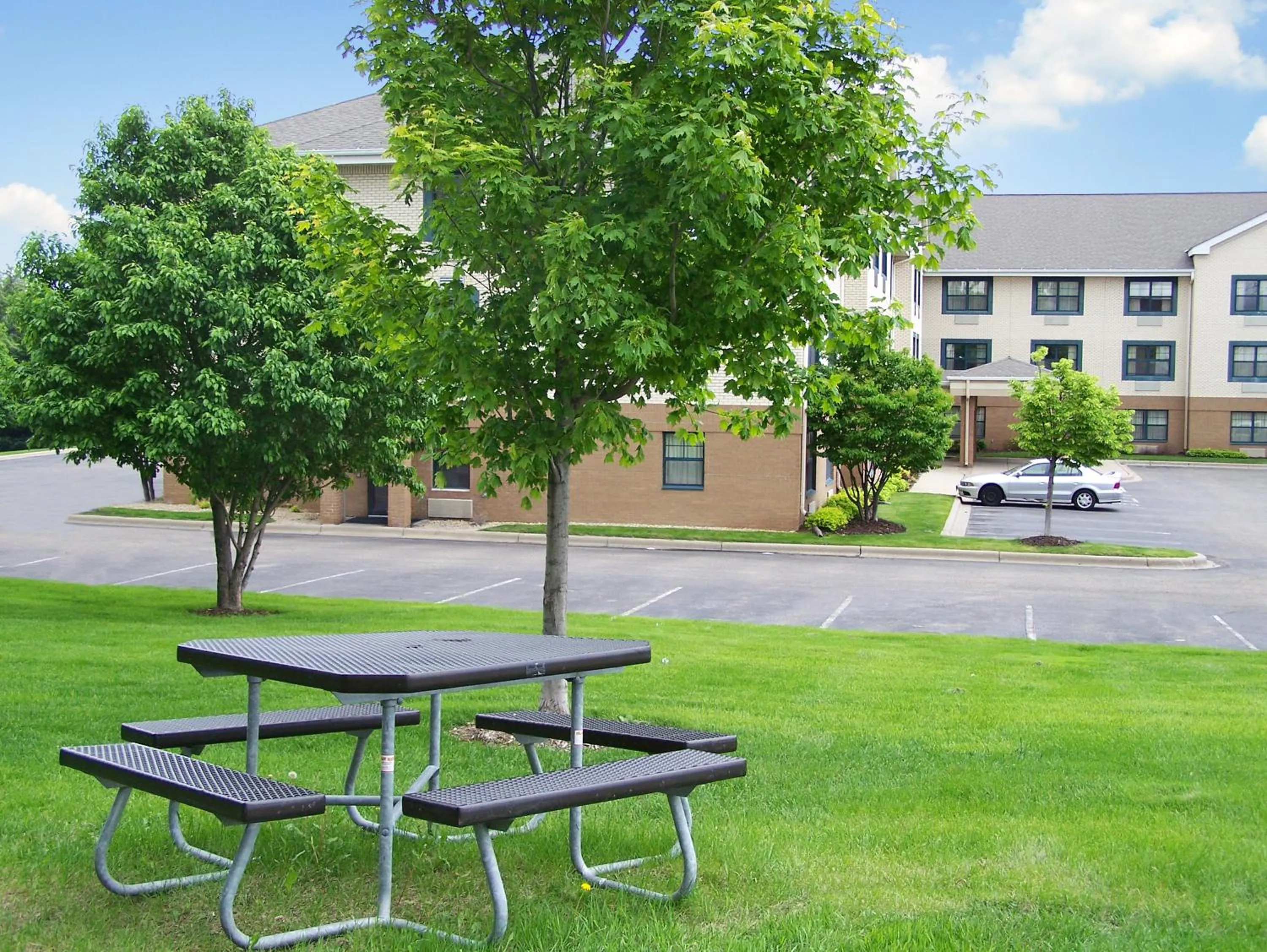 Area and facilities in Extended Stay America Suites - Minneapolis - Maple Grove
