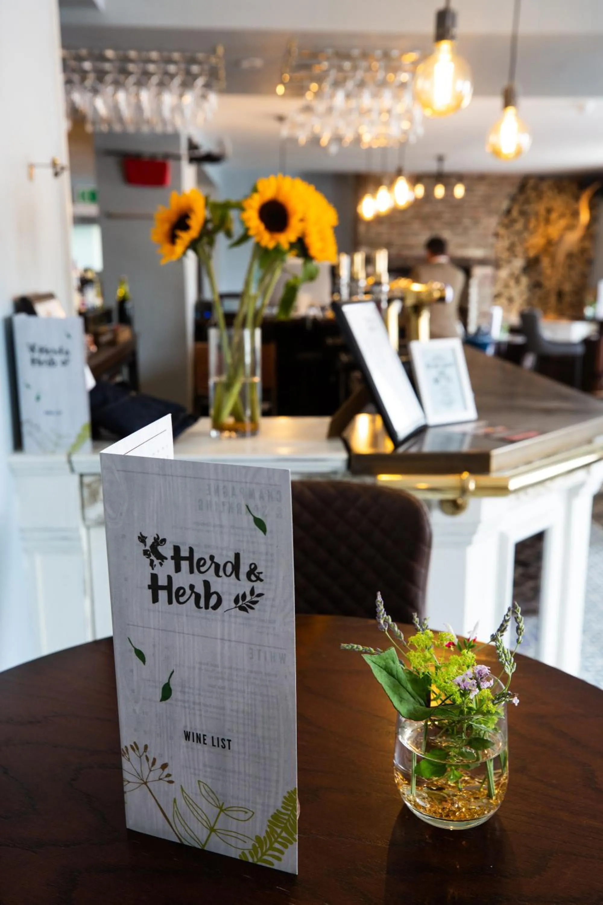 Living room in Hardwick Arms Hotel