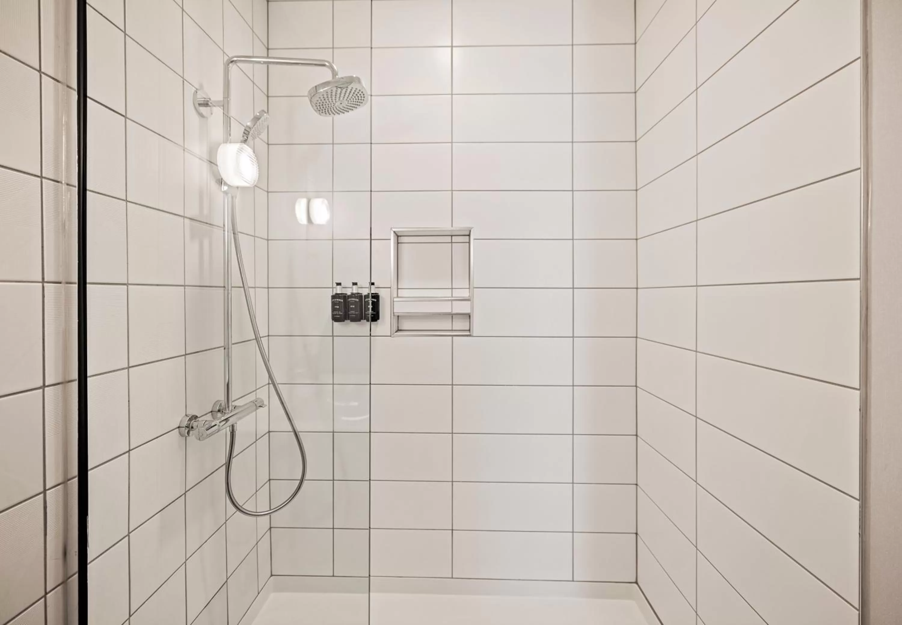 Bathroom in Placemakr Wedgewood-Houston - South Nashville