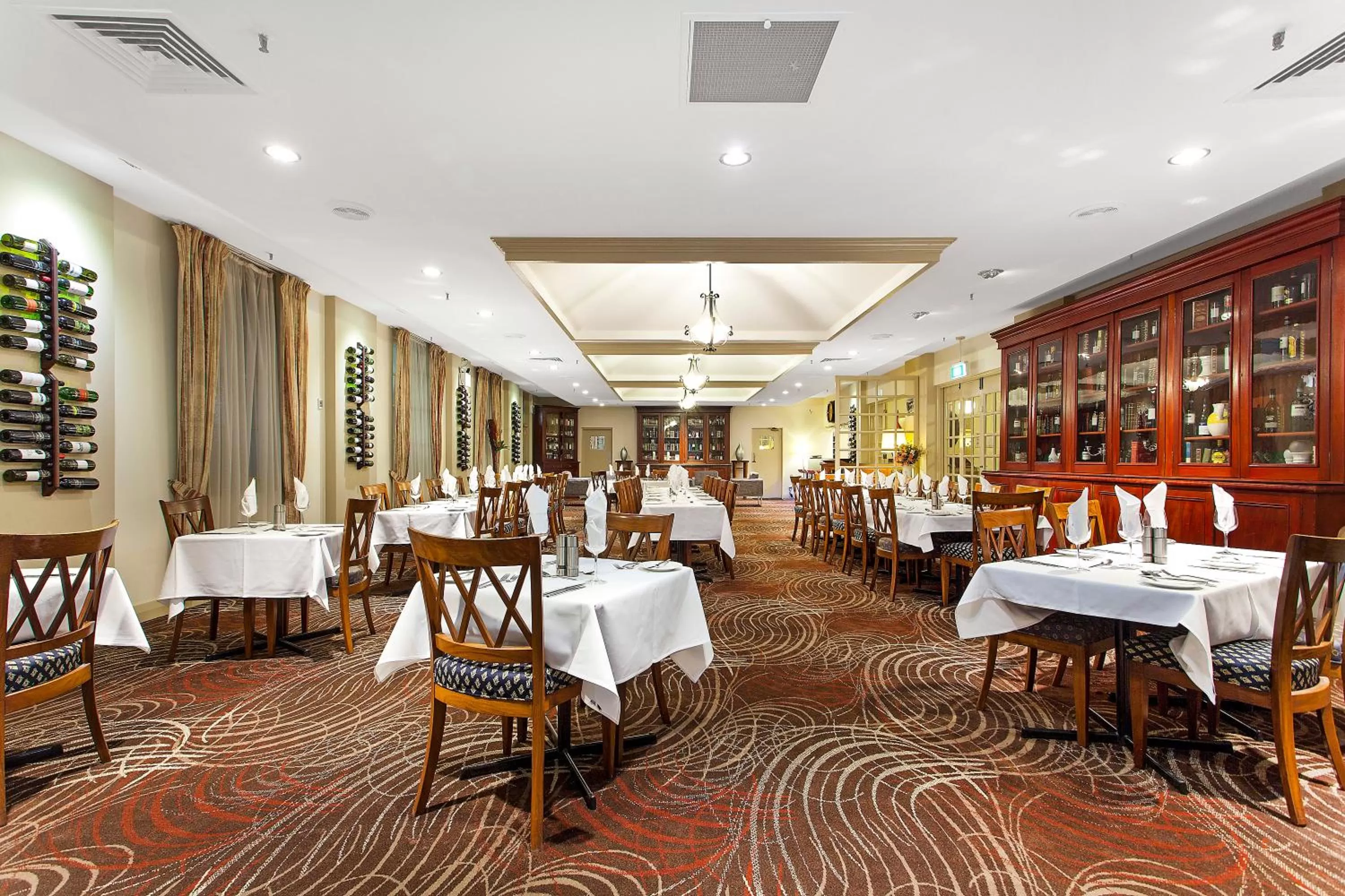 Restaurant/places to eat in Mercure Maitland Monte Pio