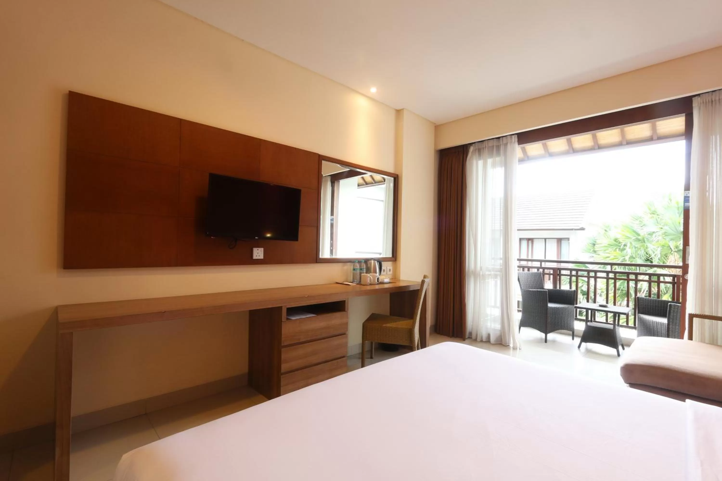 Bedroom, Bed in Grand La Walon Hotel