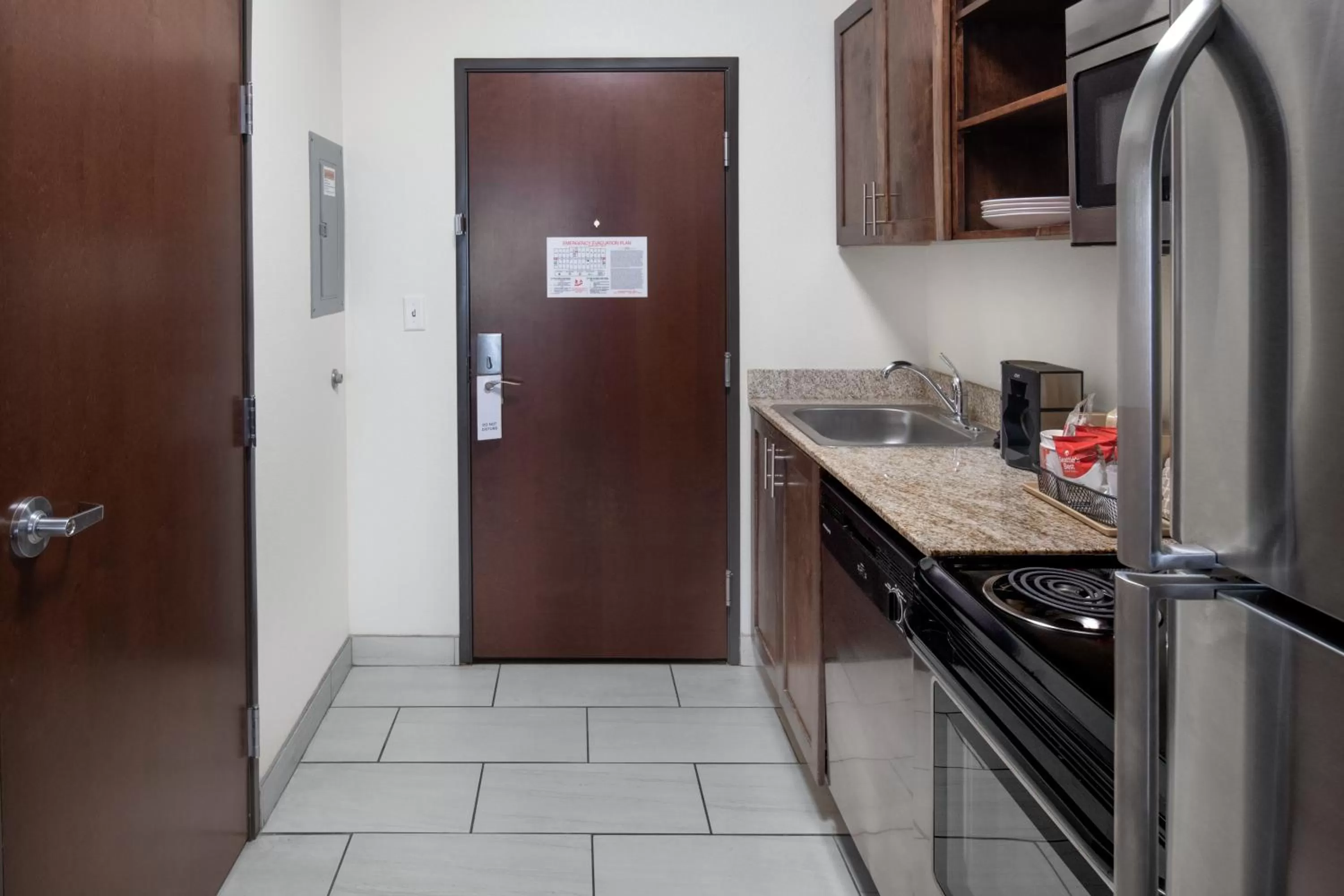 Home Away Kitchen Suites Enid