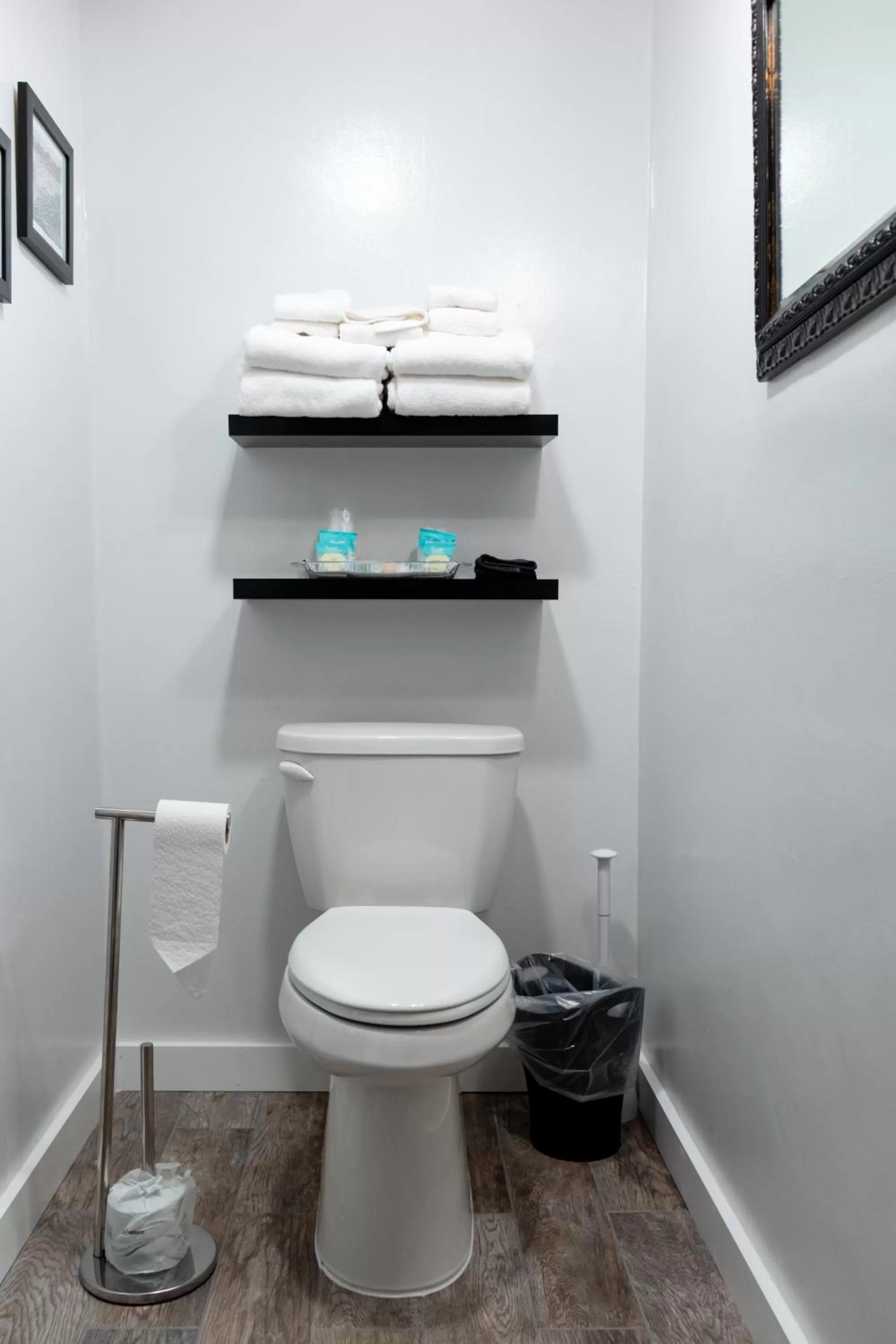 Bathroom in Hotel Frankfort & Restaurant