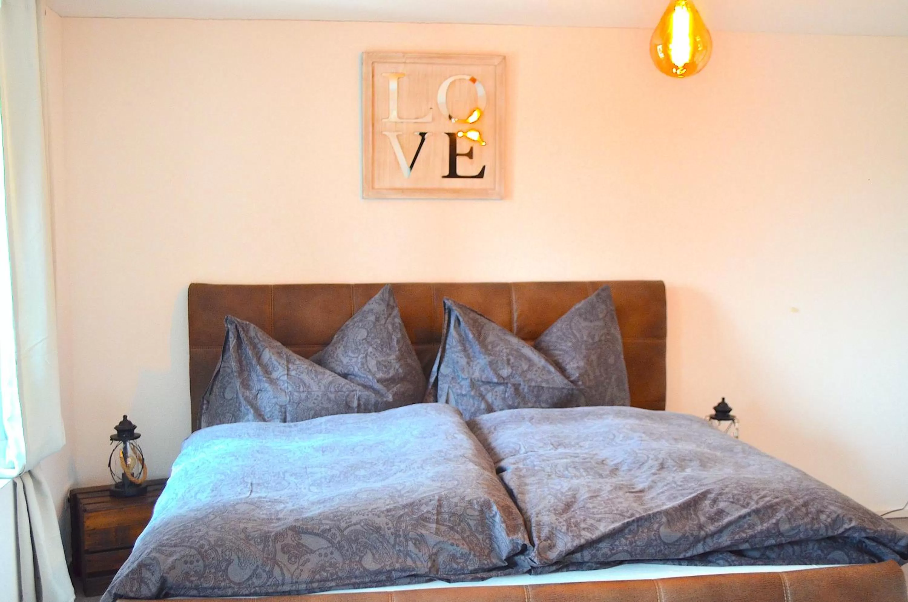 Bed in Guesthouse Meitschi Thun - contactless self check-in