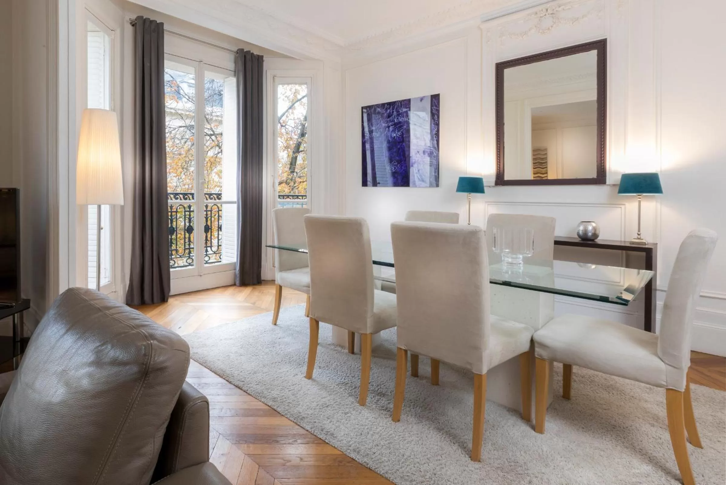 Dining area in Résidence Charles Floquet
