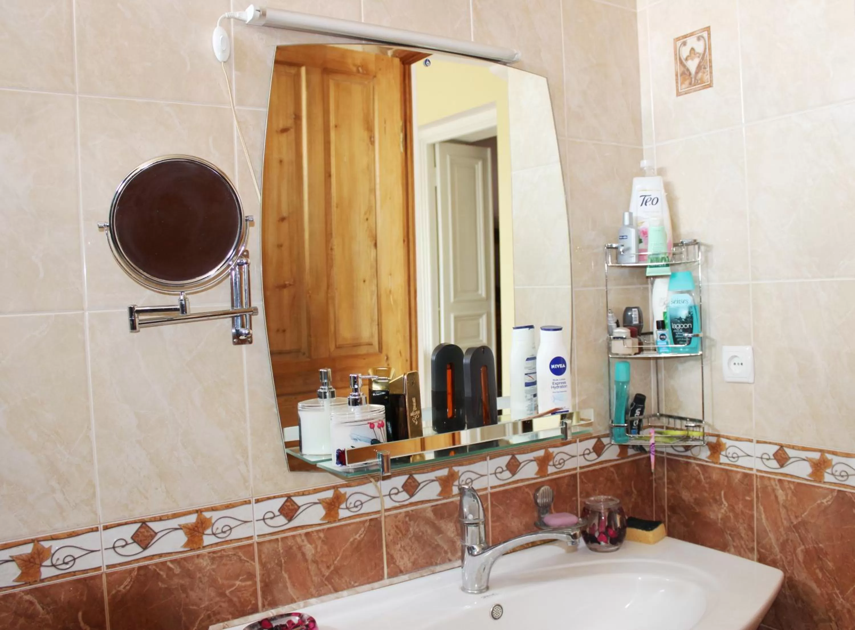 Bathroom in Nika's Guest House