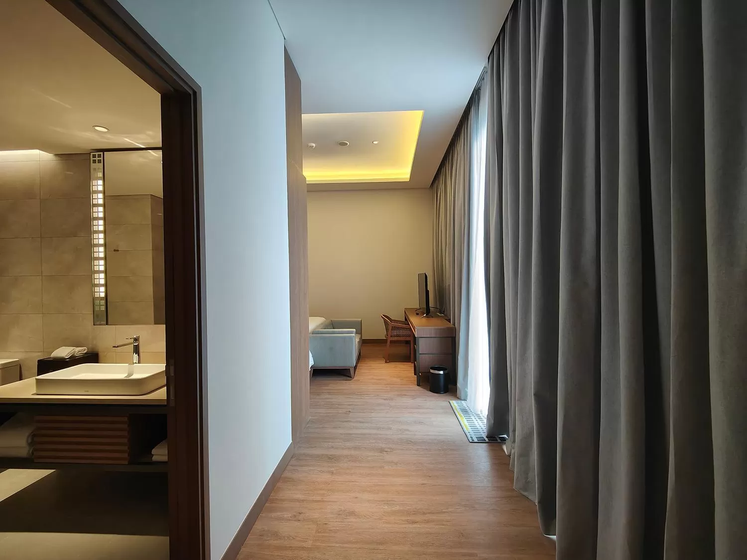 Ra Suites Simatupang