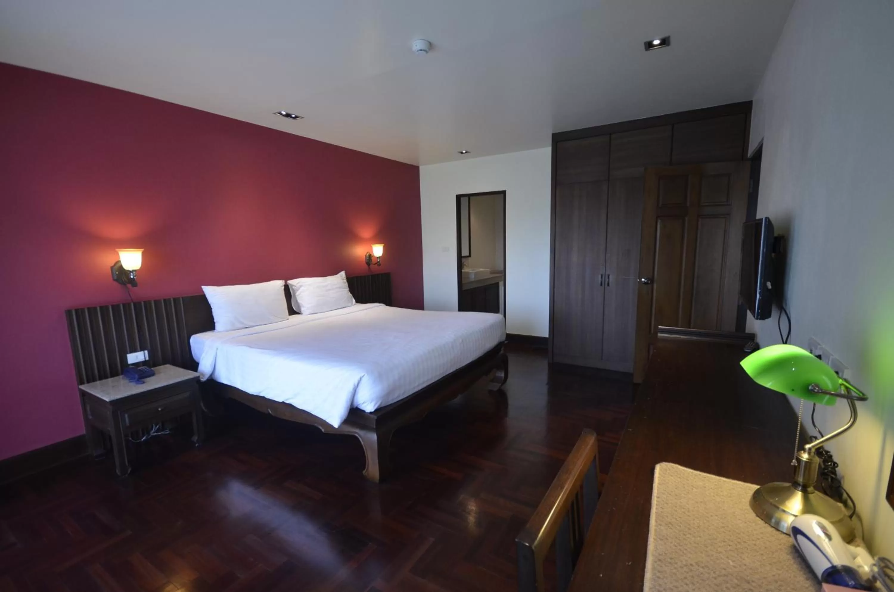 Bedroom, Bed in Sakorn Residence and Hotel