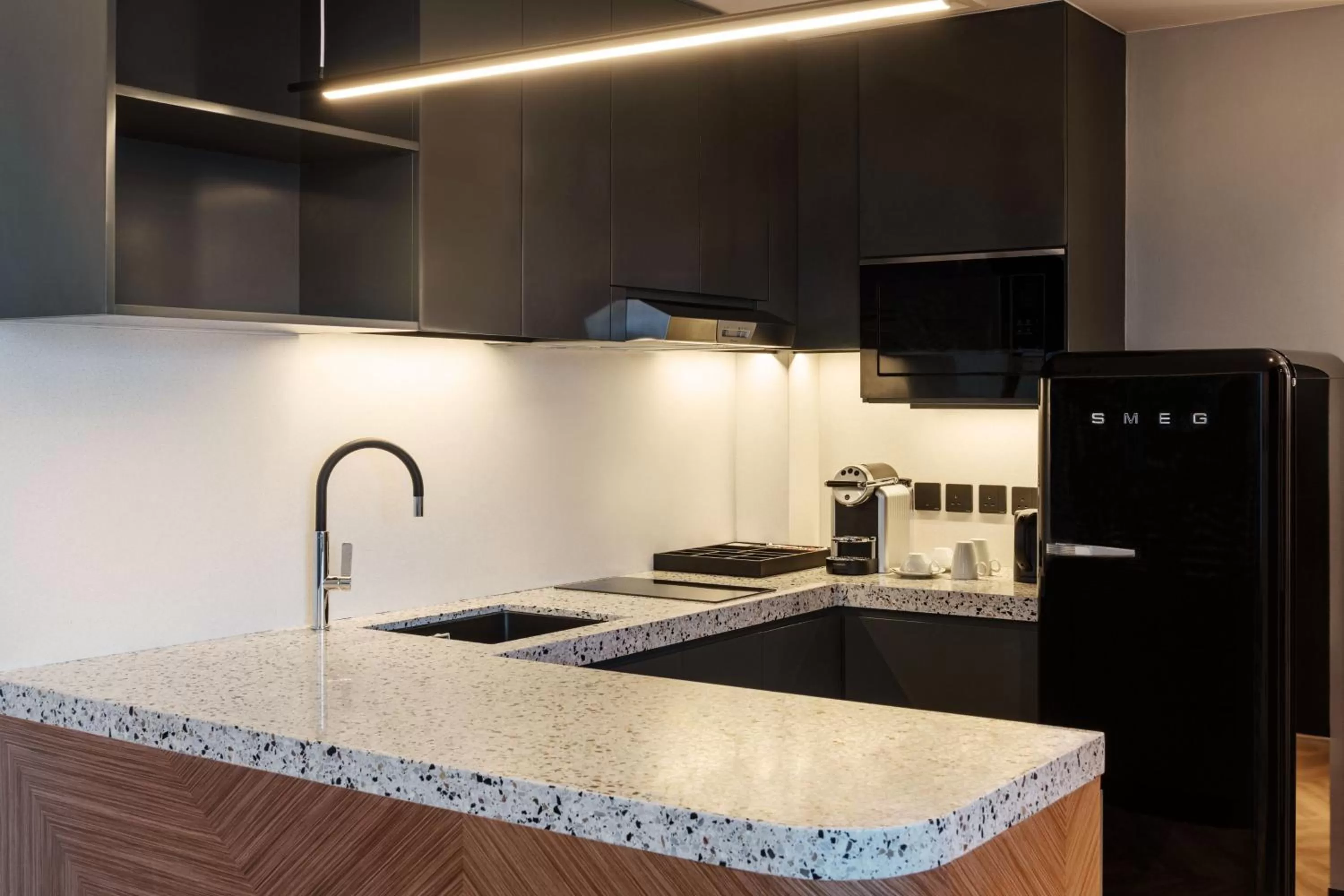 Kitchen or kitchenette in Sheraton Mall of the Emirates Hotel, Dubai