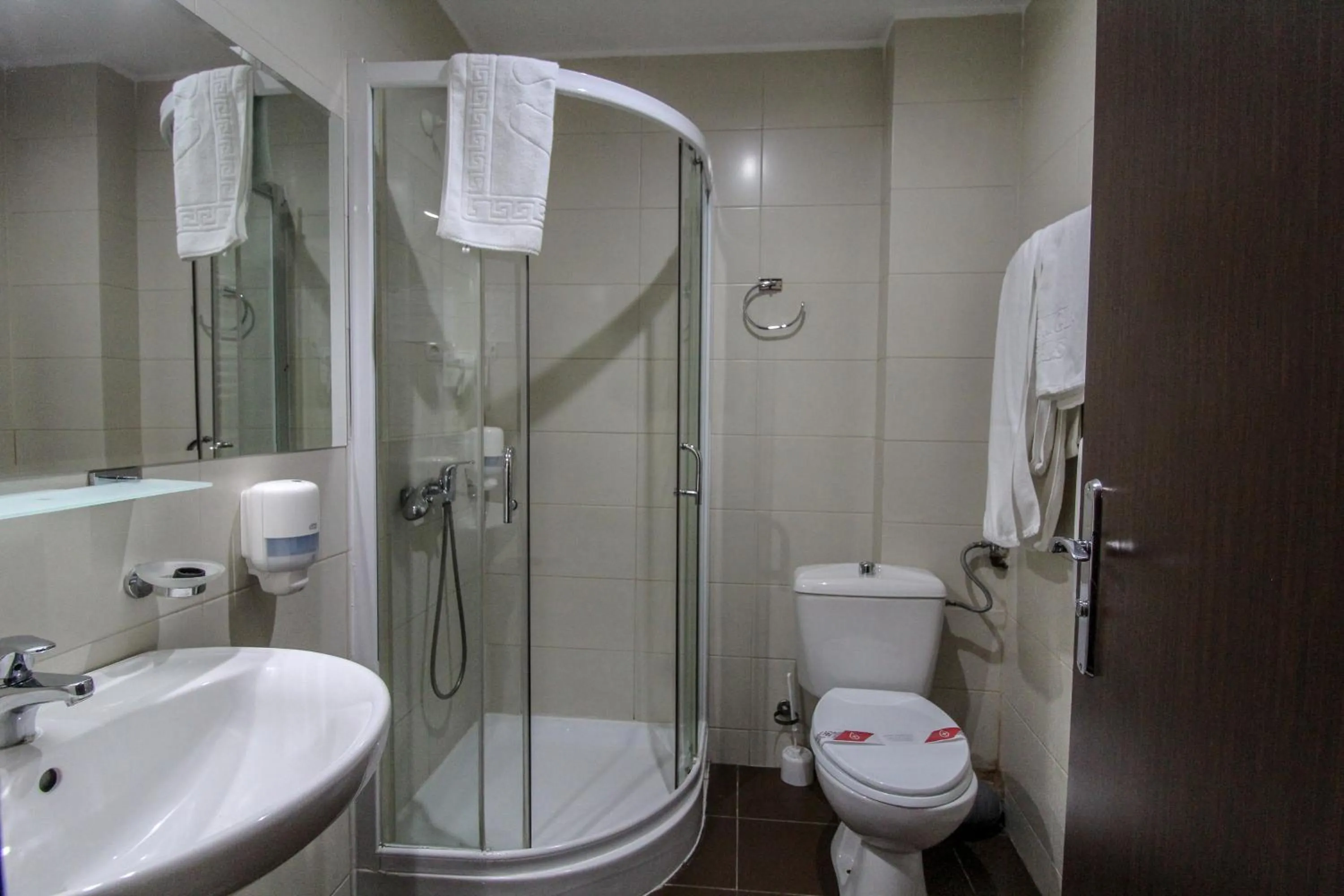 Shower in Hotel Razvan