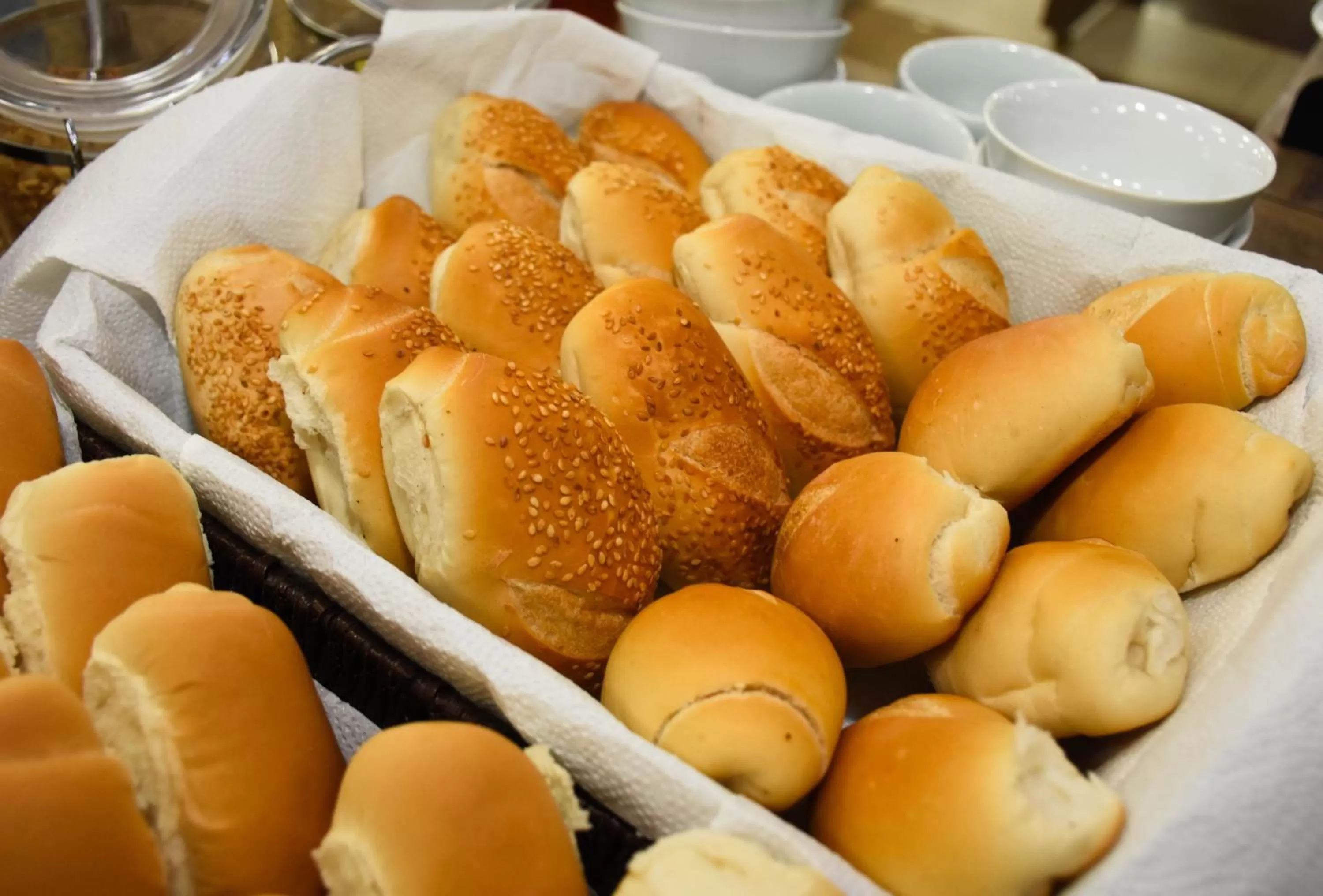 Food in Larison Executive - by Easy Hotéis