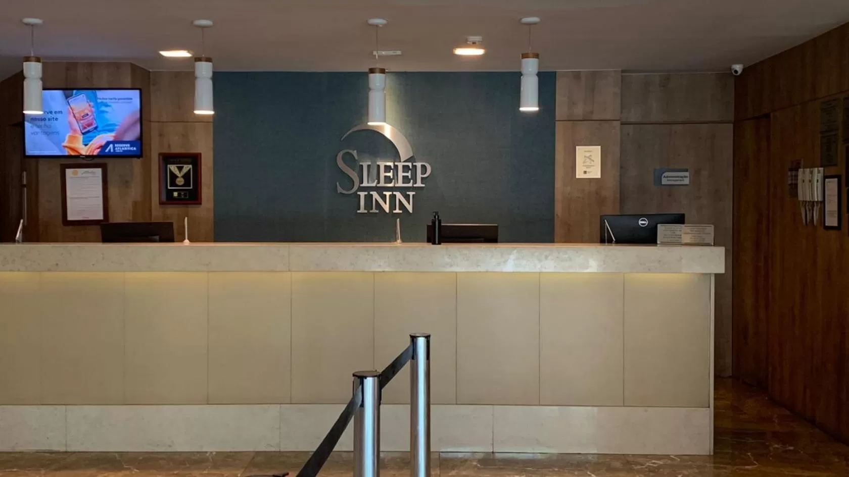 Lobby or reception in Sleep Inn Praia do Canto