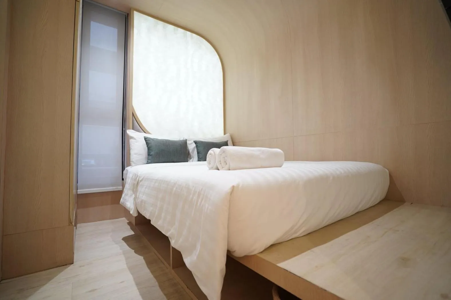 Bed in W 21 Hotel Bangkok