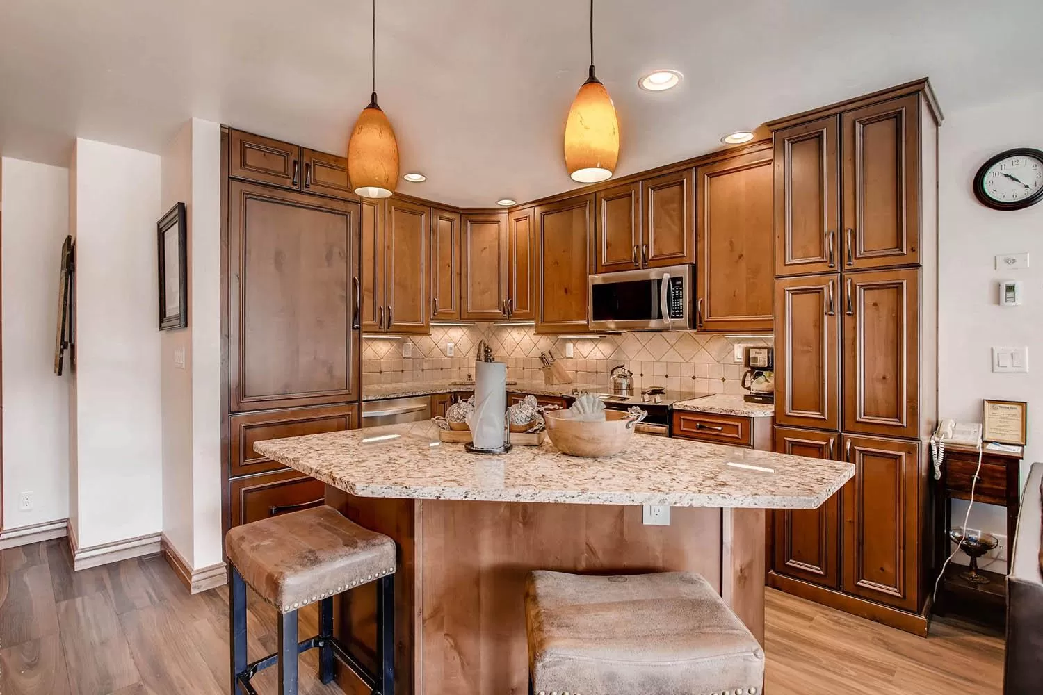 Kitchen or kitchenette in Simba Run Vail Condominiums