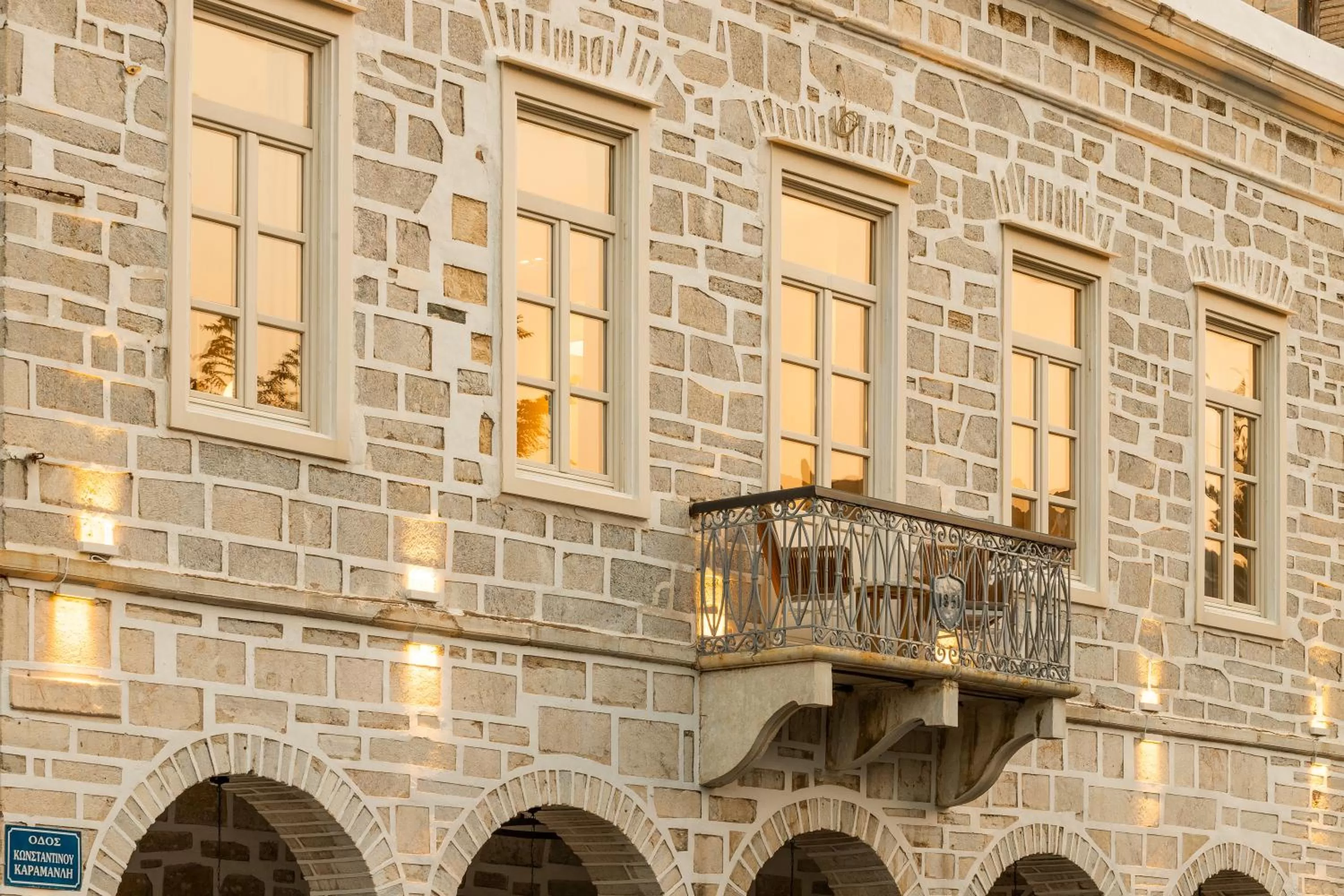 Property Building in SYROS SOUL LUXURY SUITES