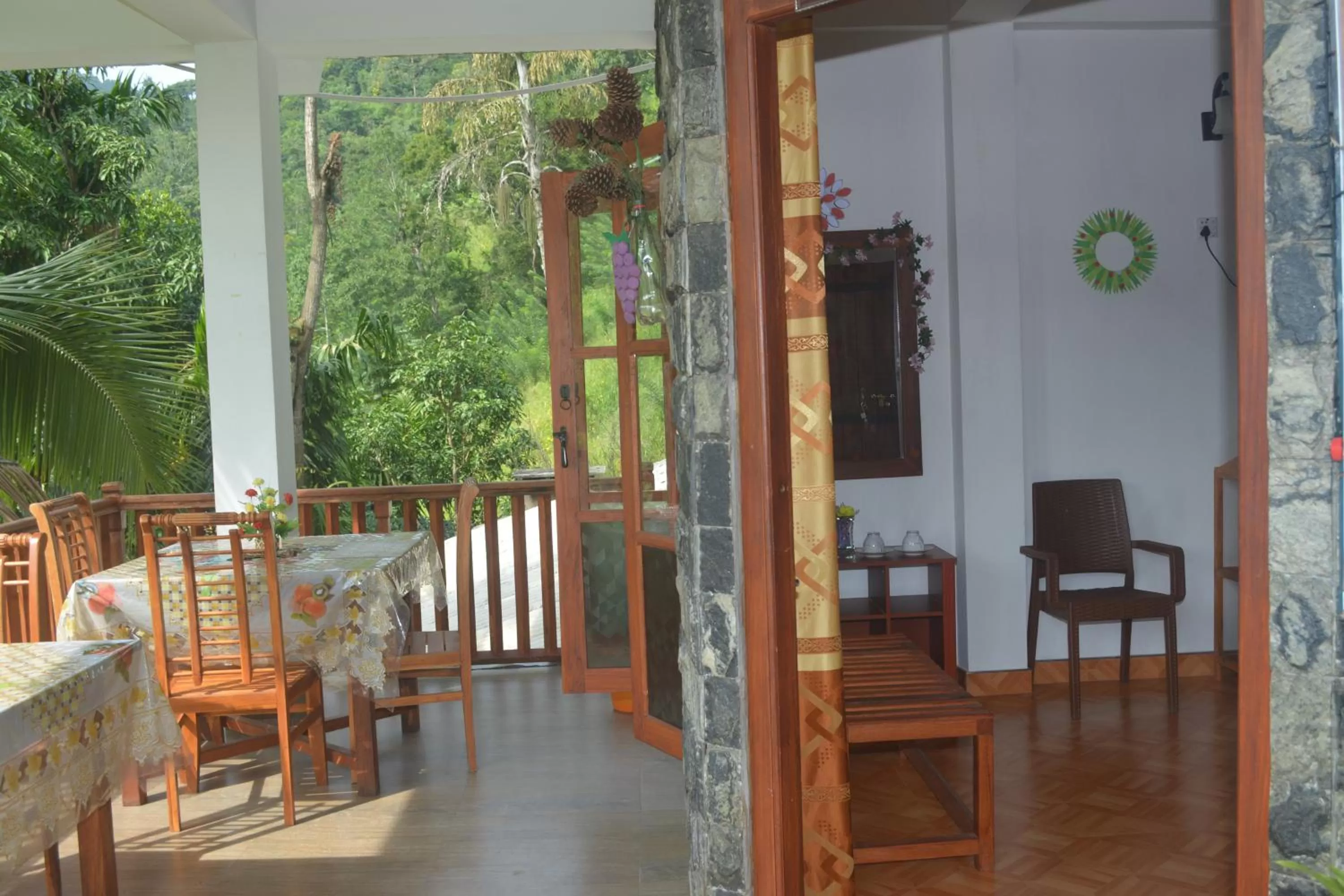 Property building in Saddle Cottage