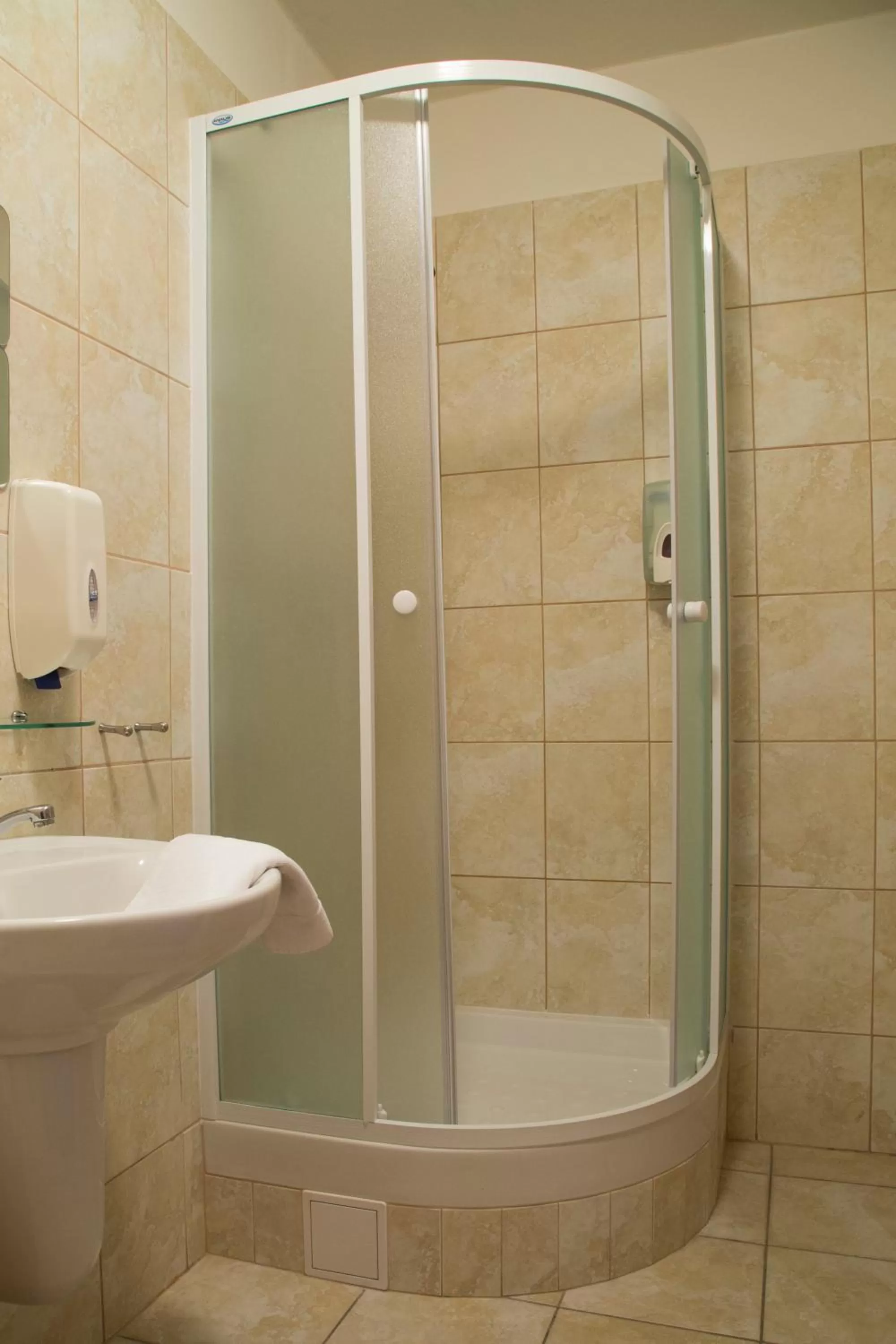 Bathroom in Hotel Arko