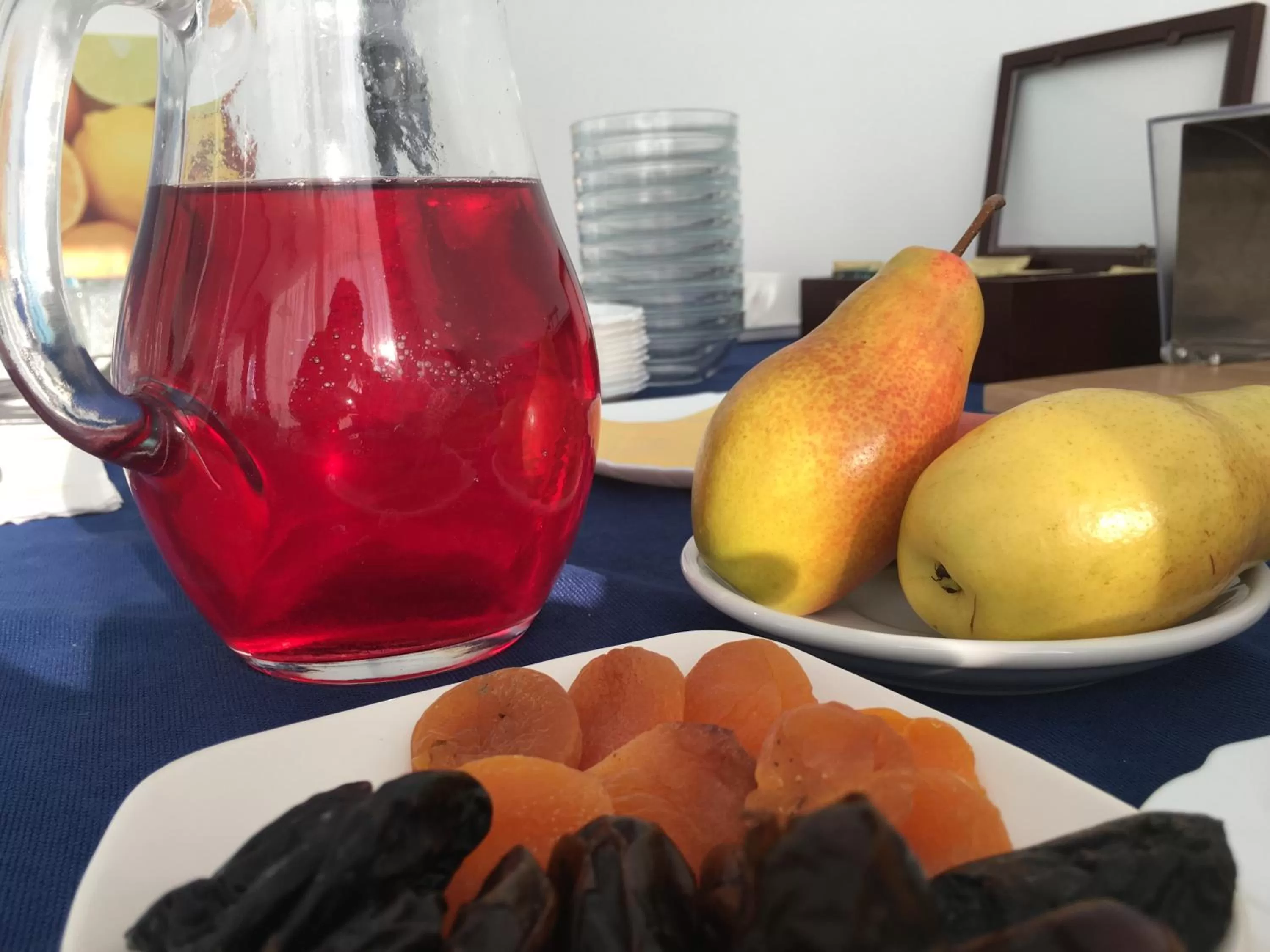 Continental breakfast in Horizon Hotel