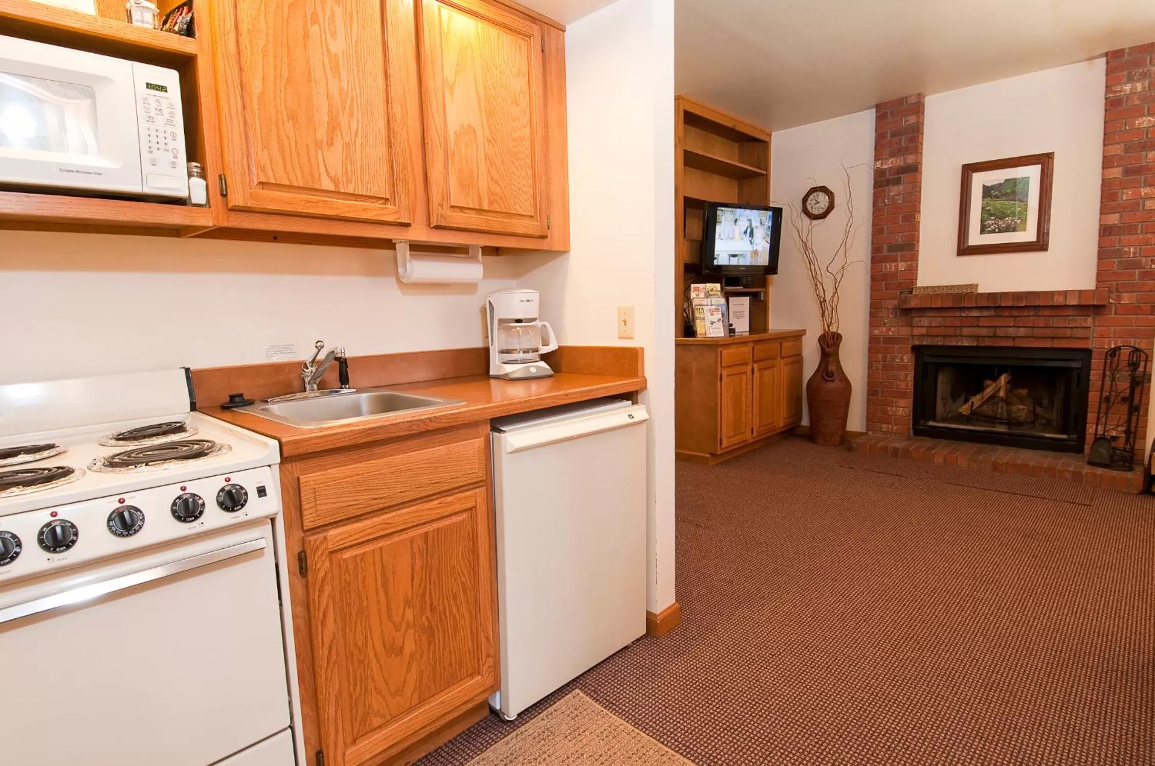 Kitchen or kitchenette in Wildwood Inn