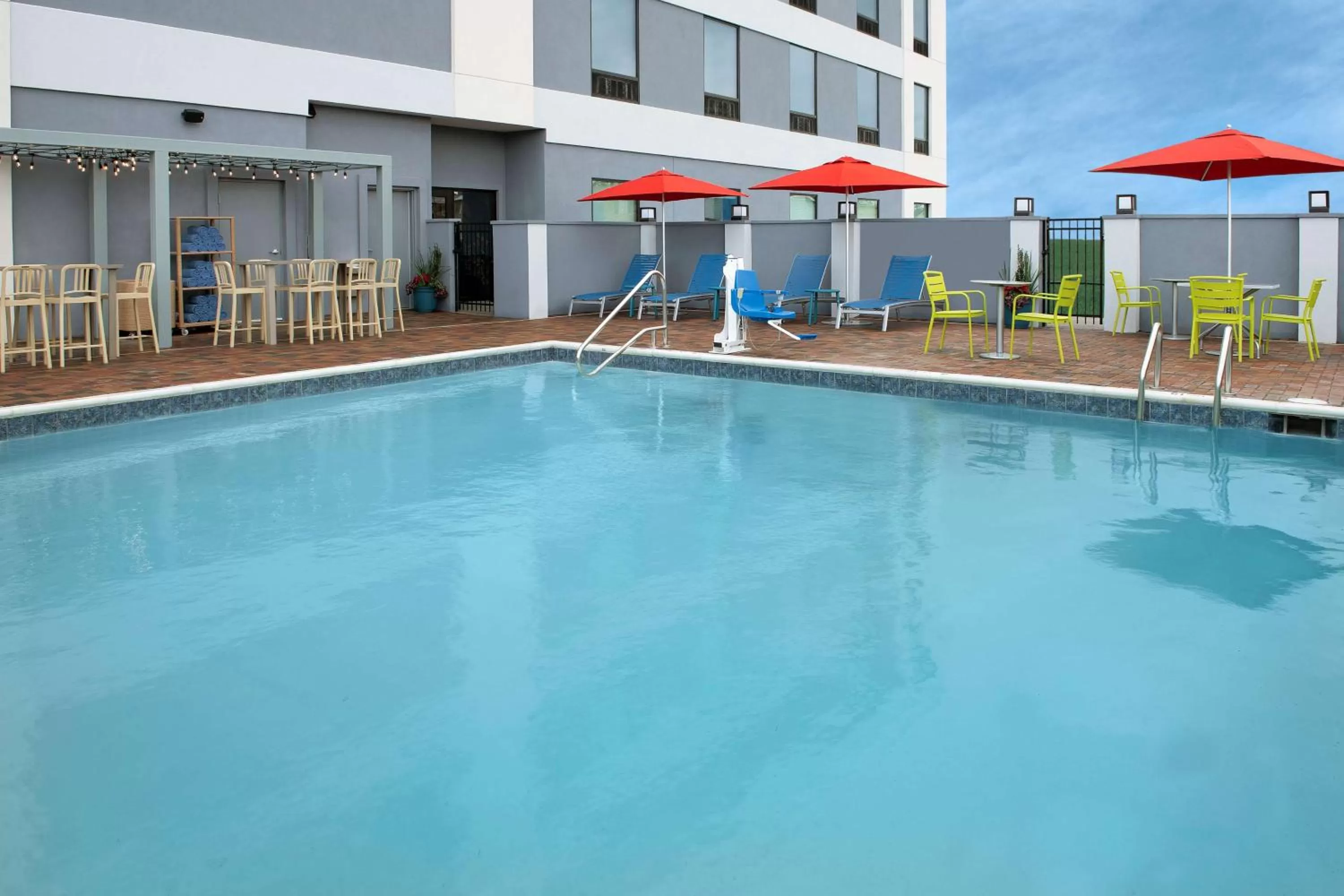 Pool view in Home2 Suites By Hilton Kenner New Orleans Arpt