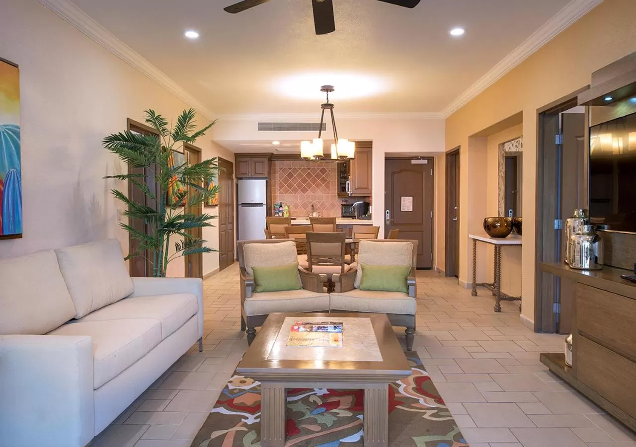 Three-Bedroom Suite Premium Floor  in Villa del Palmar at the Islands of Loreto