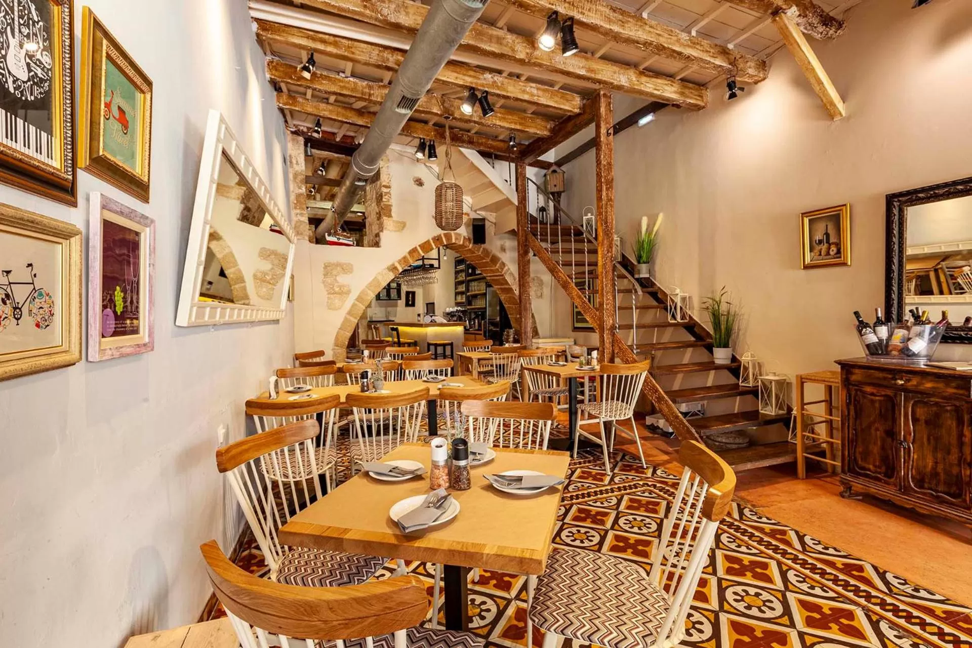 Restaurant/places to eat in Casa Modiano Boutique