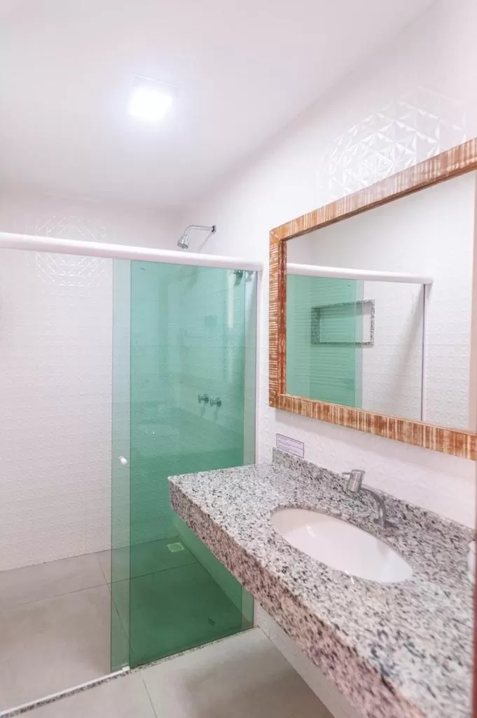 Bathroom in Riviera Búzios Hotel