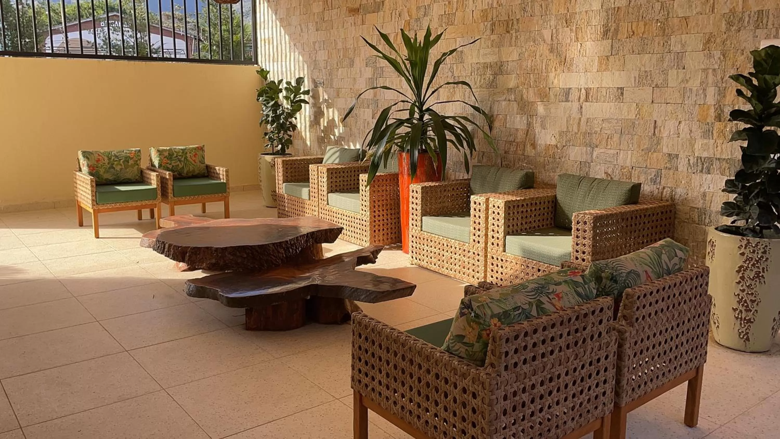 Seating area in Pousada Ilha Vitoria