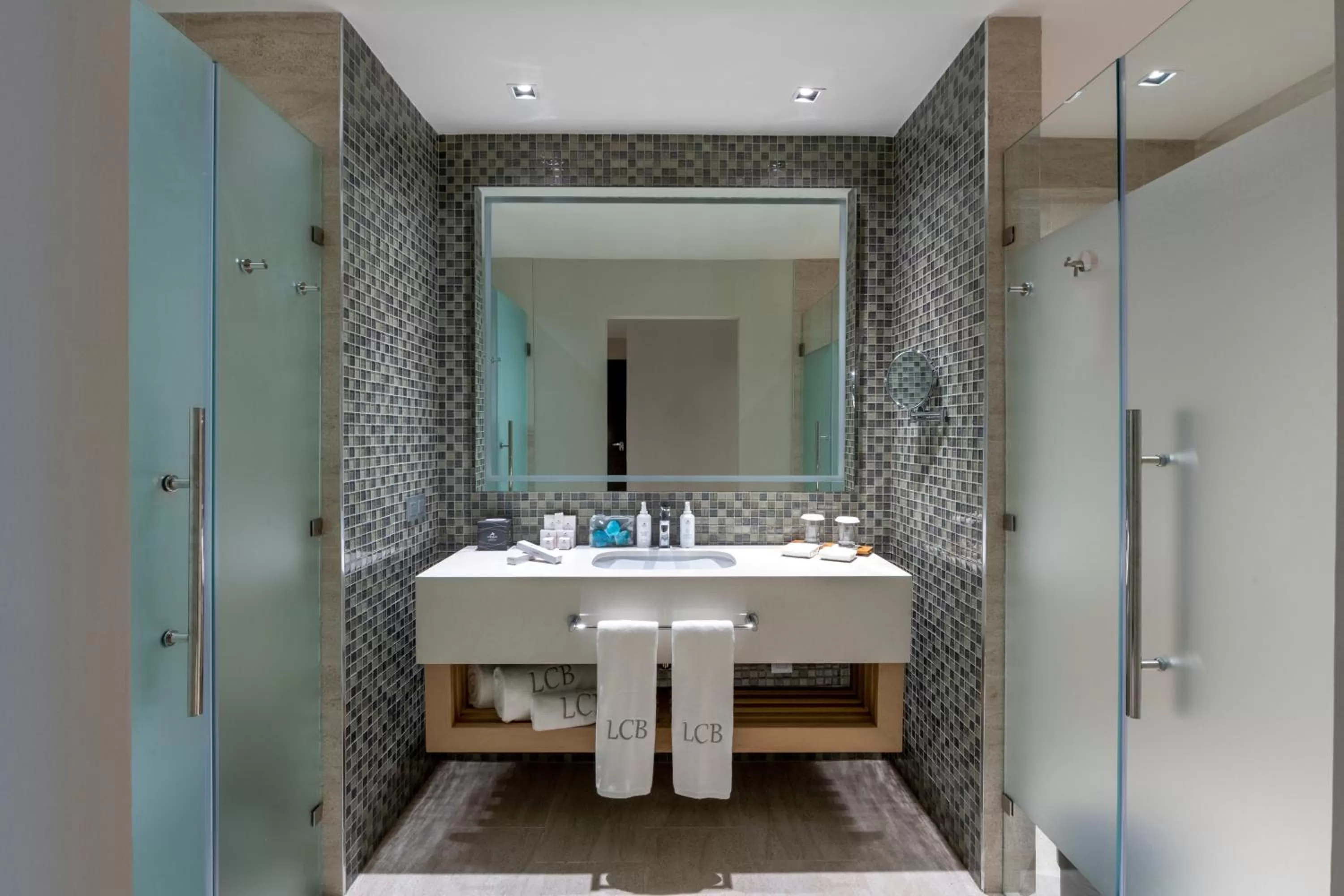 Junior Suite with Garden View (1 Adult + 1 Child) in Unique Club at Lopesan Costa Bávaro Resort