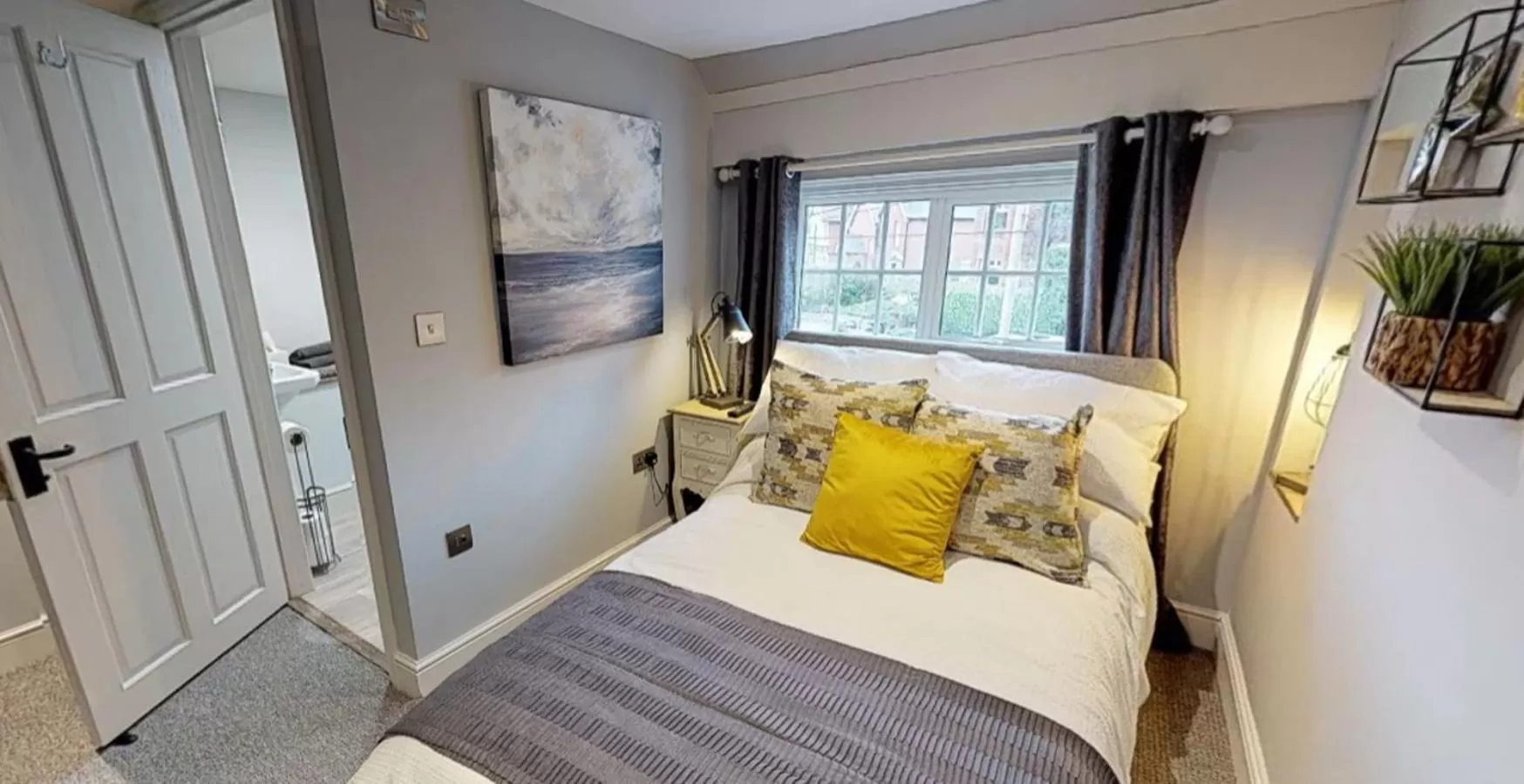 Bedroom in The Horse Inn Hurst