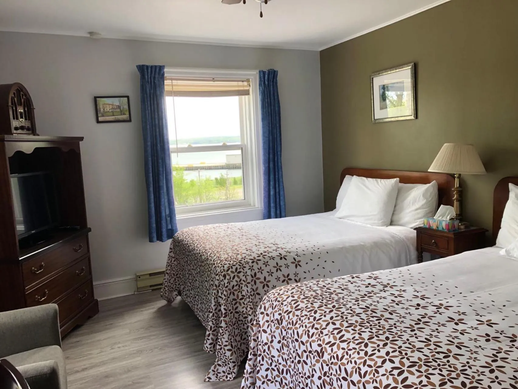 Bedroom, Bed in Braeside Country Inn