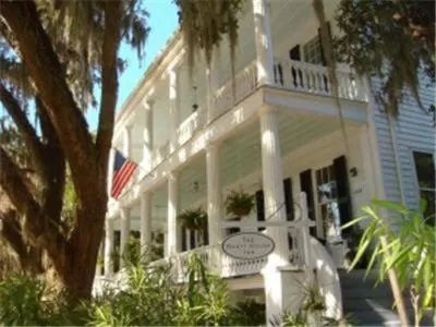 Property building in Rhett House