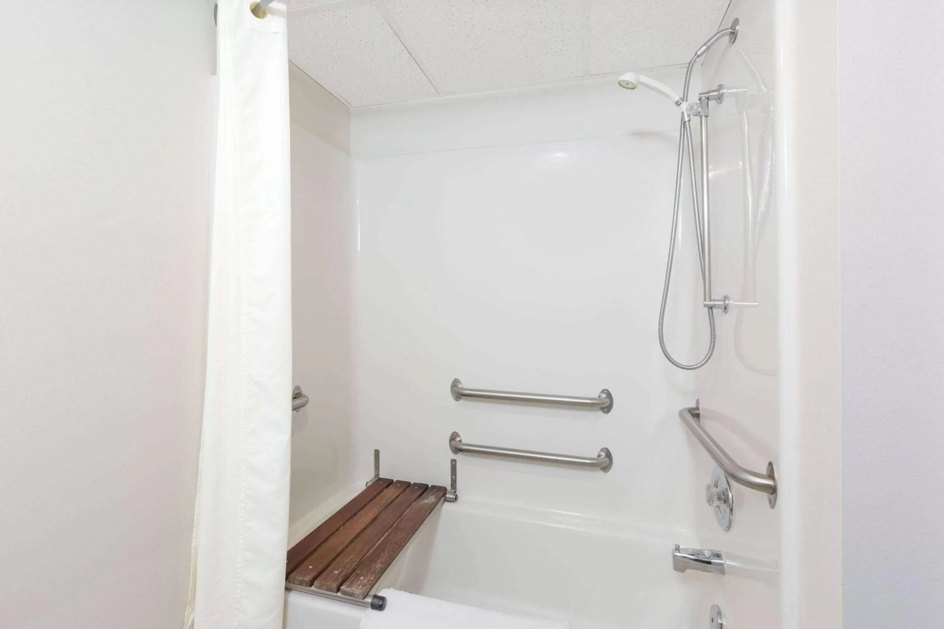 Bathroom in Super 8 by Wyndham Estherville