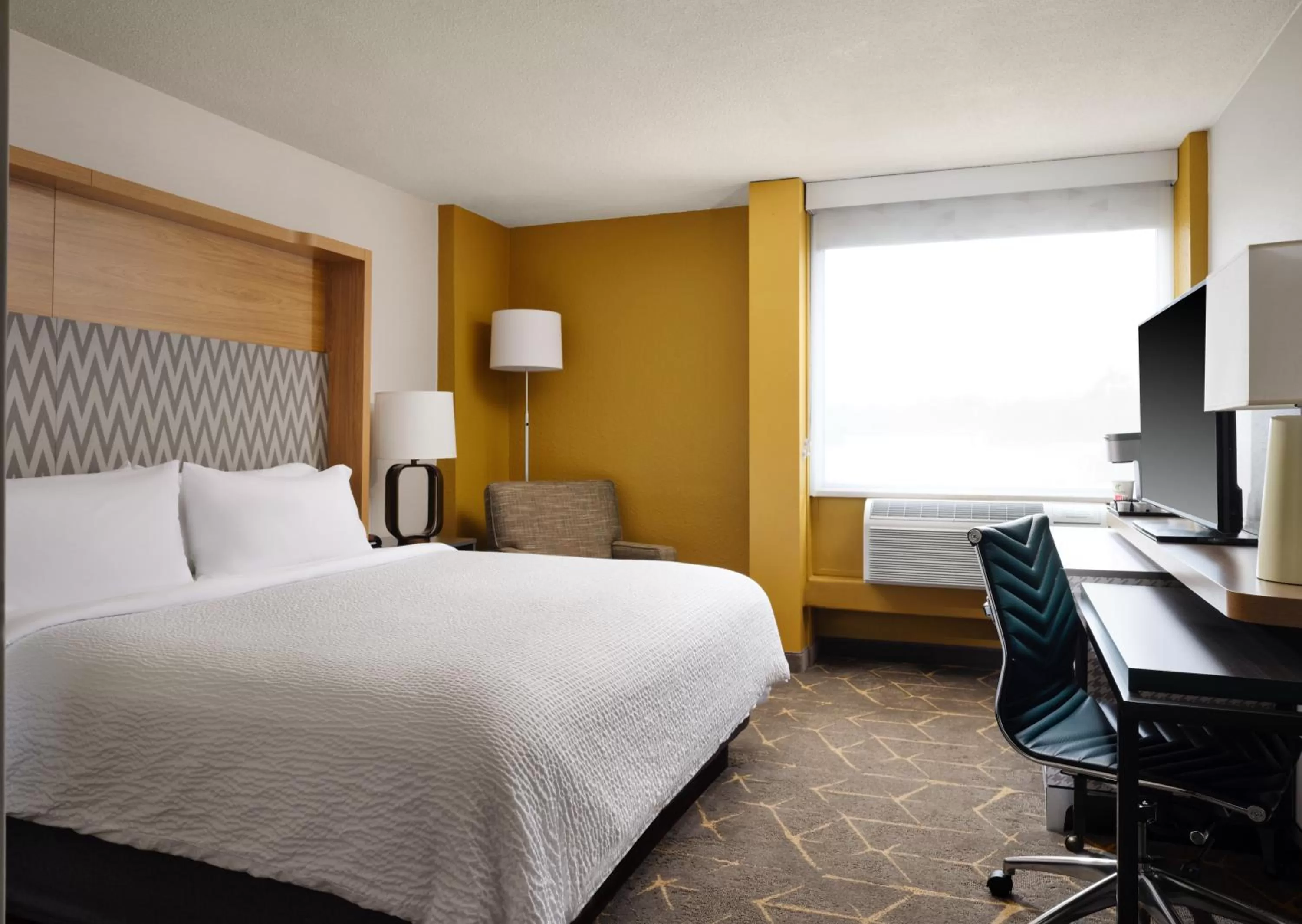 Bed in Holiday Inn Boston - Dedham Hotel & Conference Center by IHG