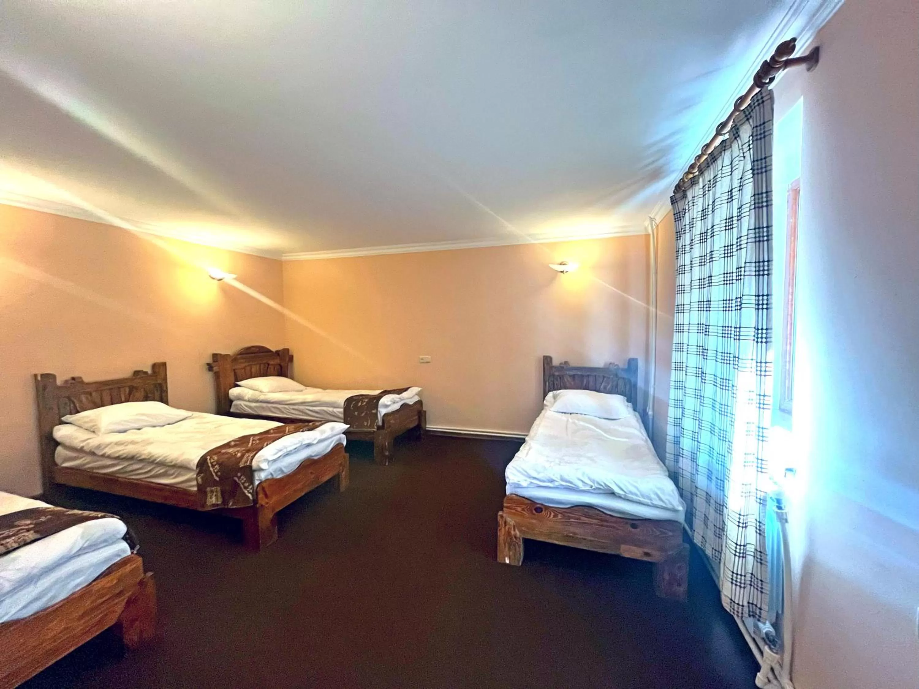 Bed in Dil Hill by Sam