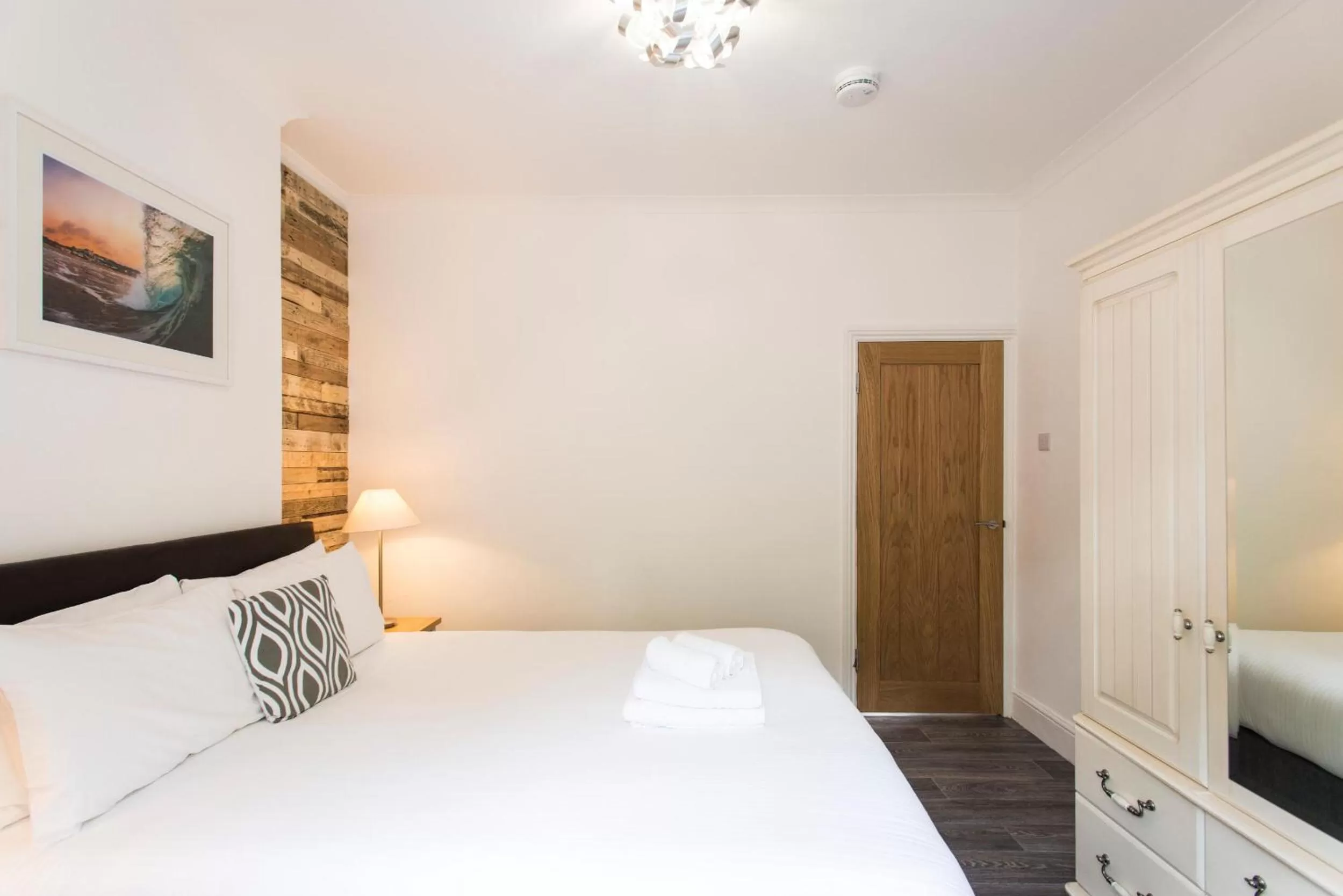 Bed in Tregenna Castle Resort