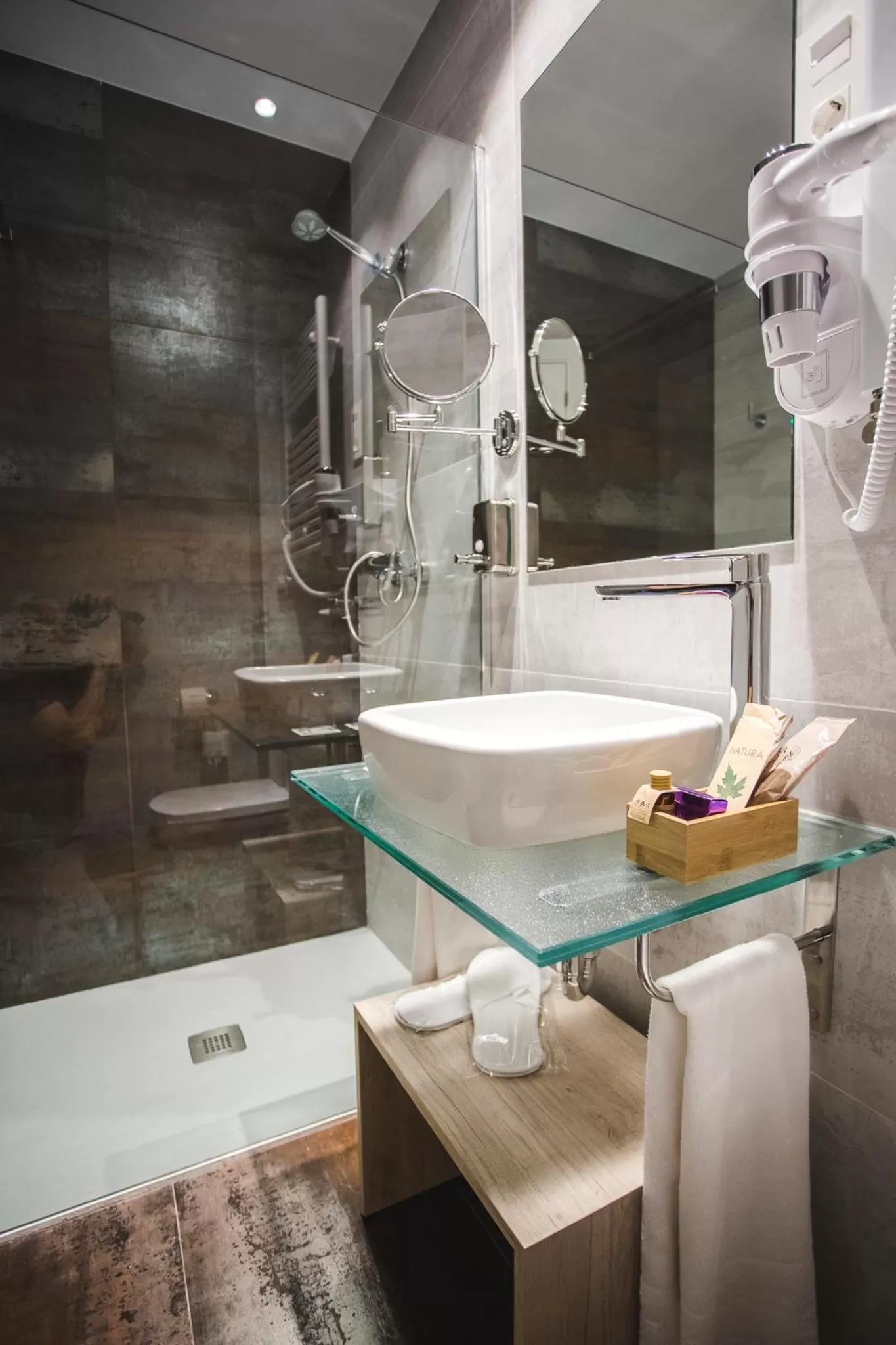 Bathroom in DWO Ábaster