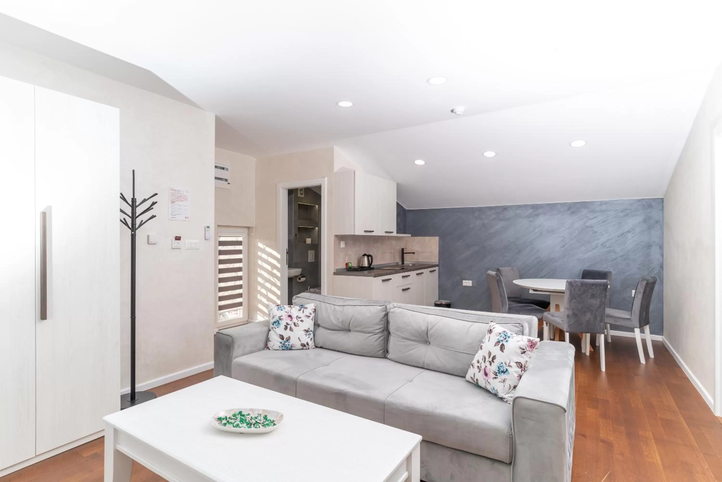 Living room in Ornament Hotel and Apartments