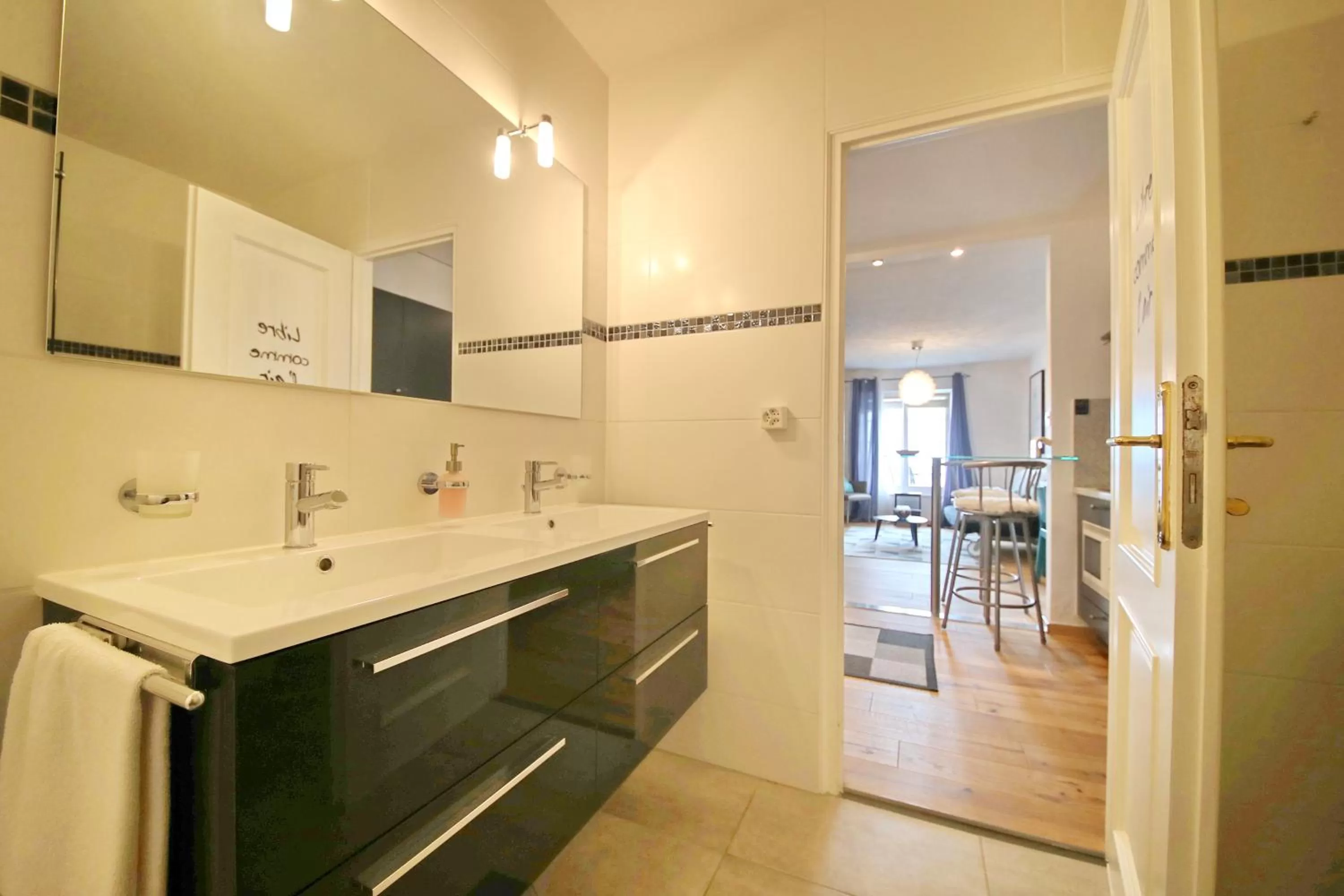 Bathroom in B&B Corseaux Beach & Riviera Beach