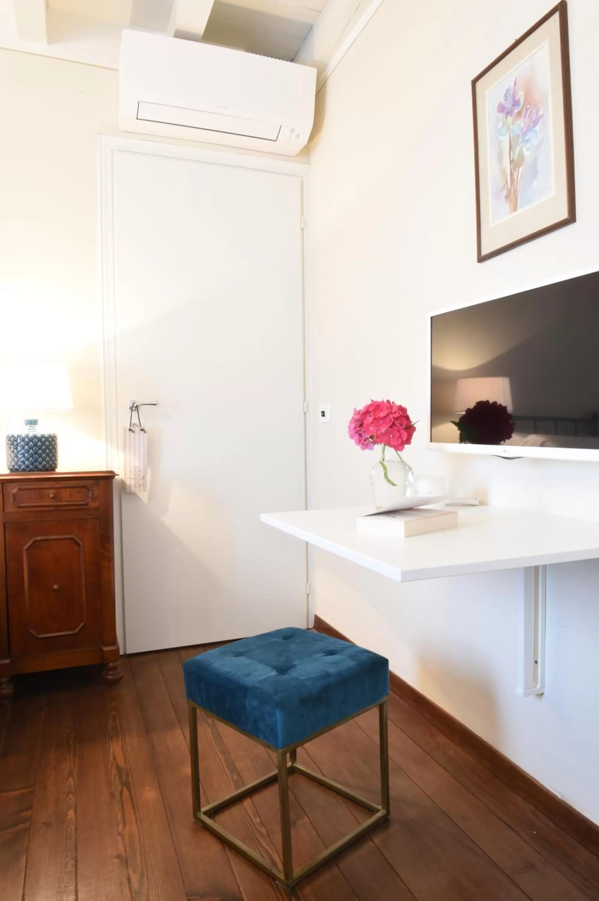 TV and multimedia in Il Giardino Segreto