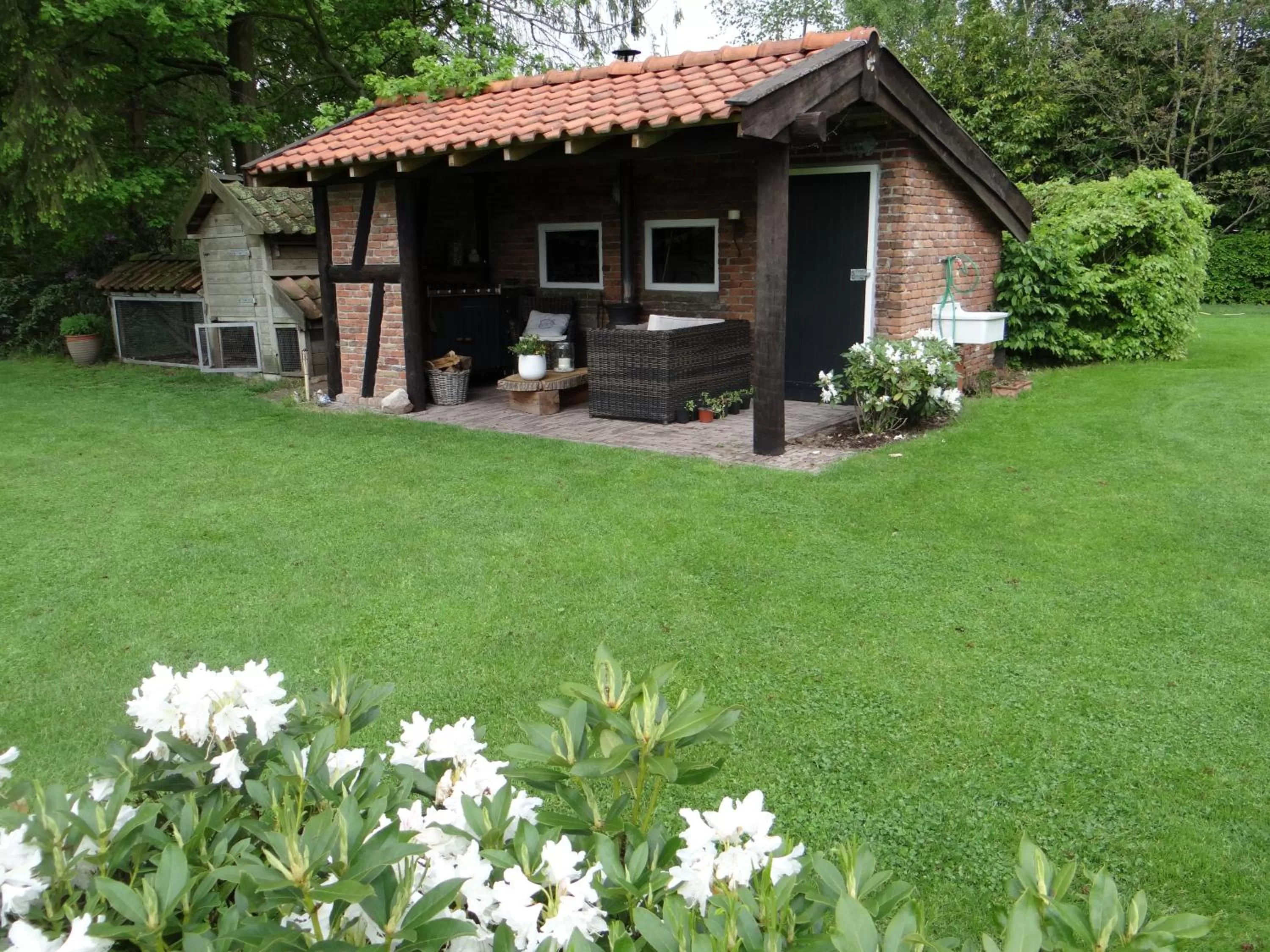 Patio in B&B Gastvrij Lenthe