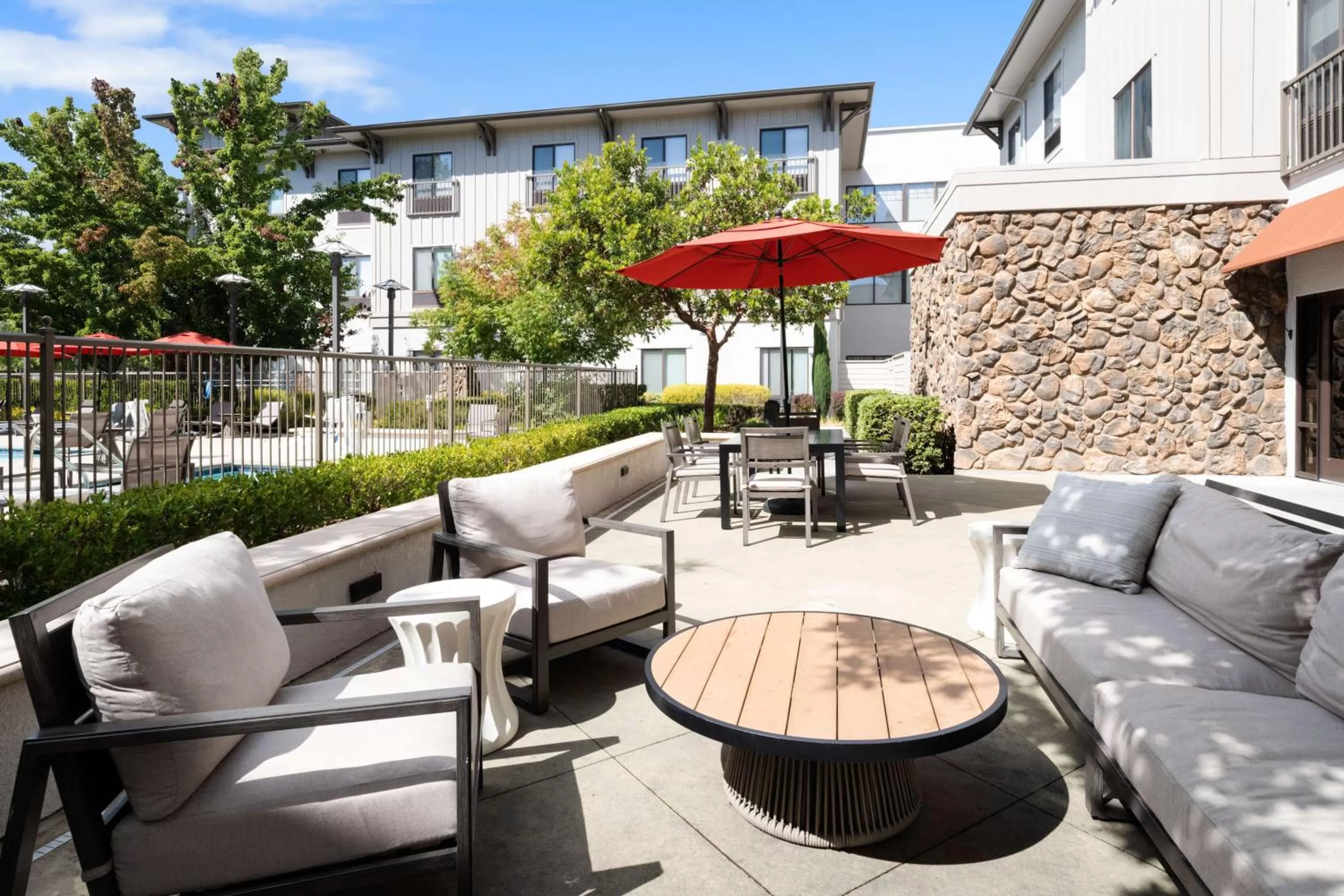 Patio in Hampton Inn & Suites Windsor-Sonoma Wine Country