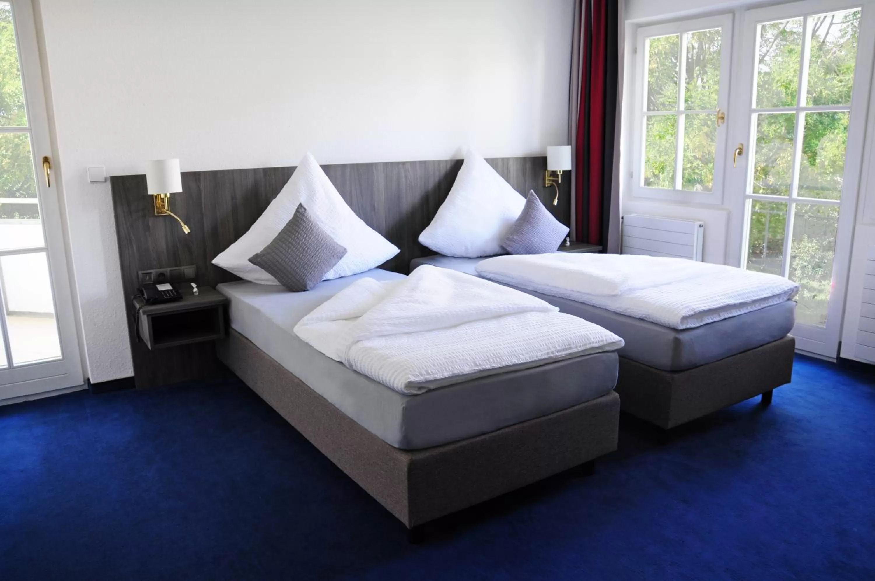 Photo of the whole room, Bed in Hotel Krone Überlingen am Ried