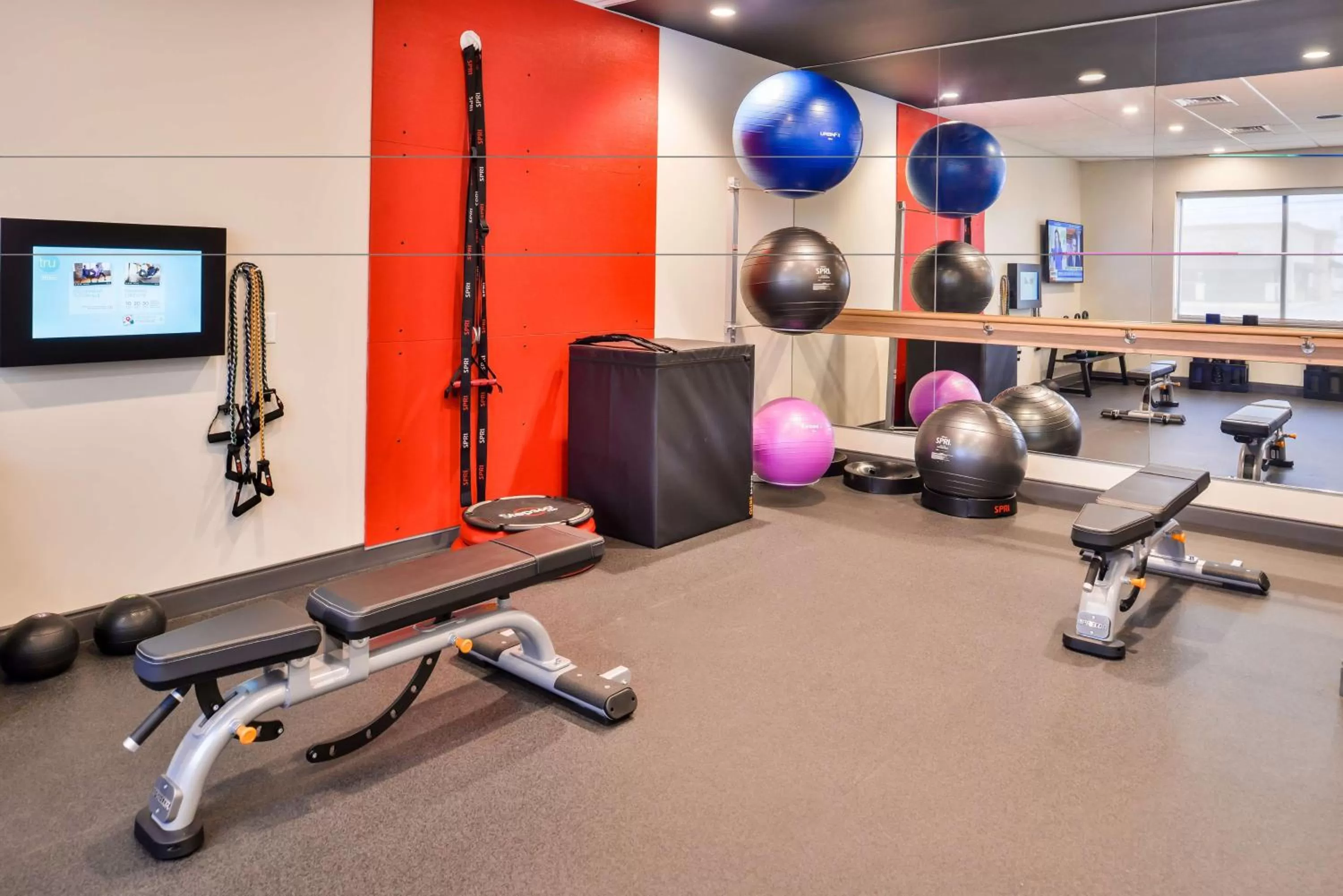 Fitness centre/facilities in Tru By Hilton Stuttgart