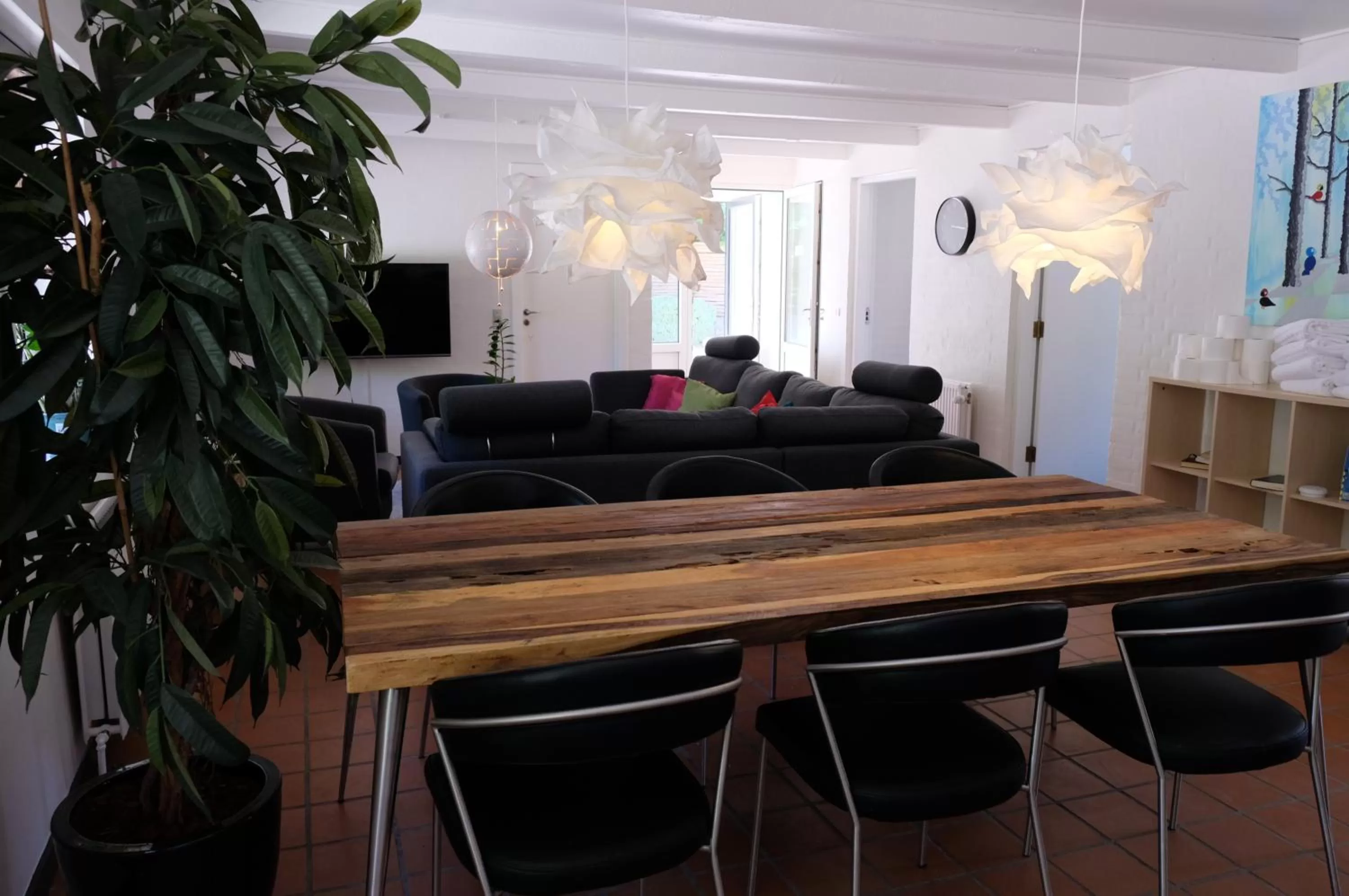 Communal lounge/ TV room in Benniksgaard Bed & Breakfast