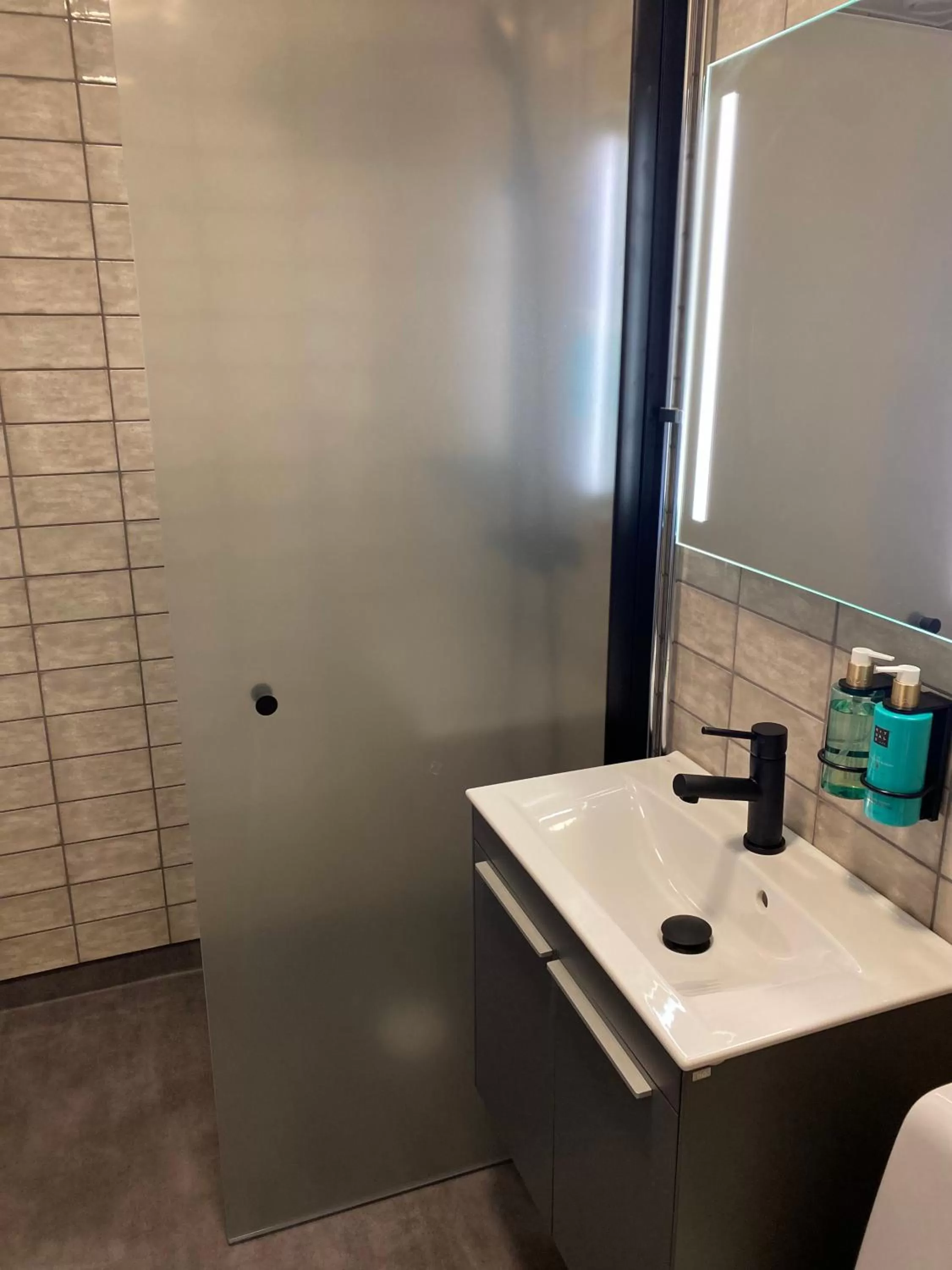 Bathroom in Hotell & Bistro Rödesund