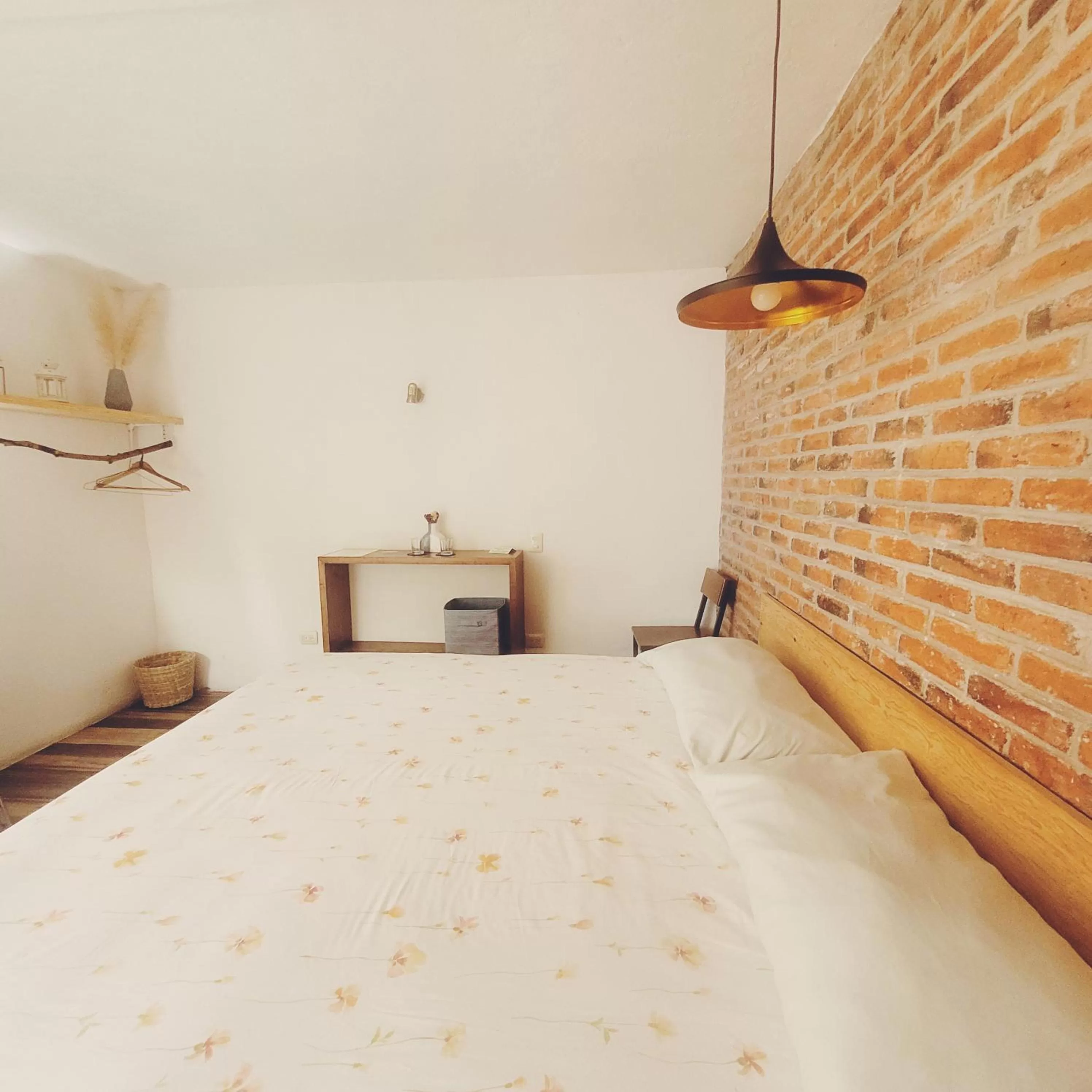 Bed in Hostal Hoja Santa