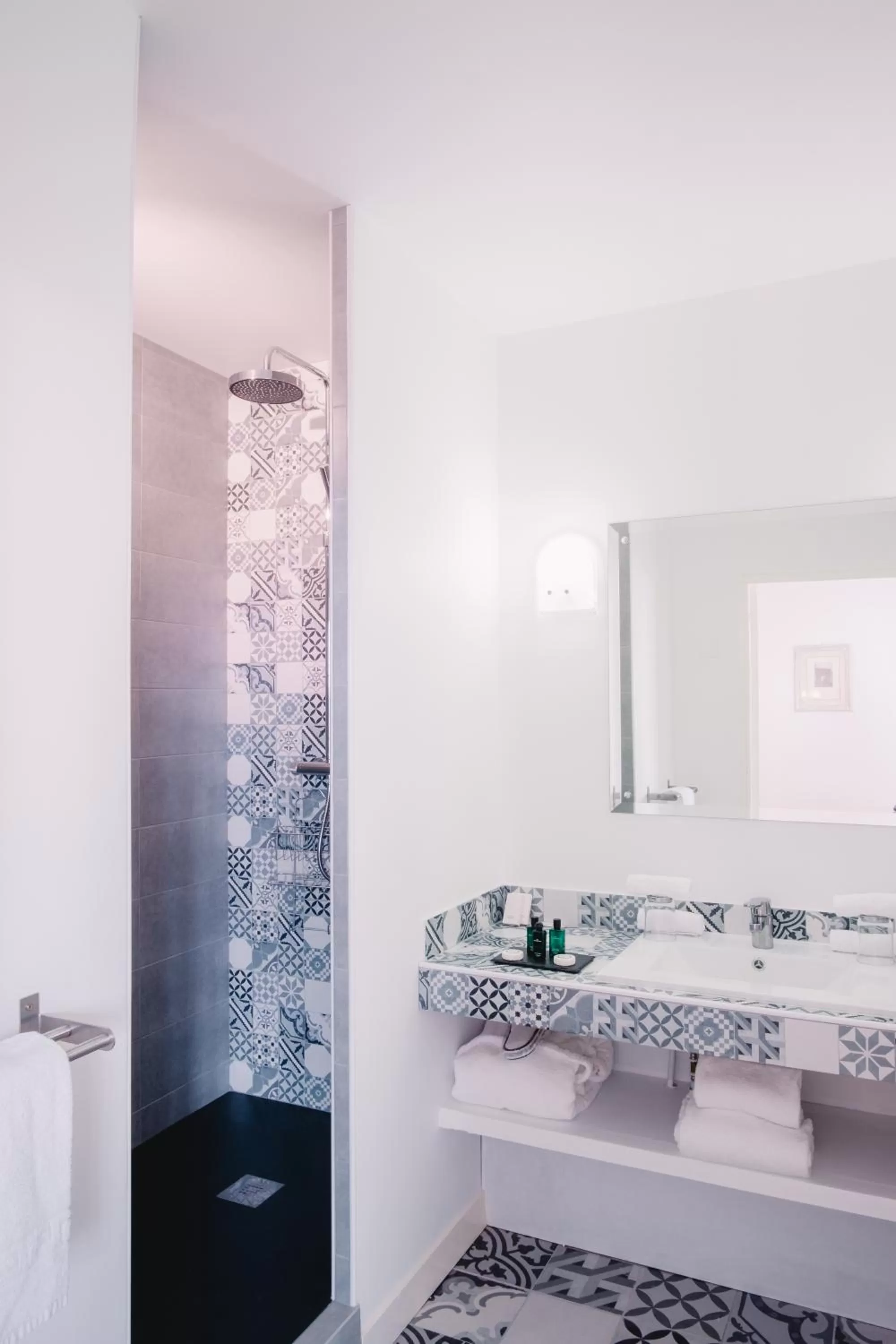 Bathroom in Hôtel Saint Pierre Boutique-Hôtel